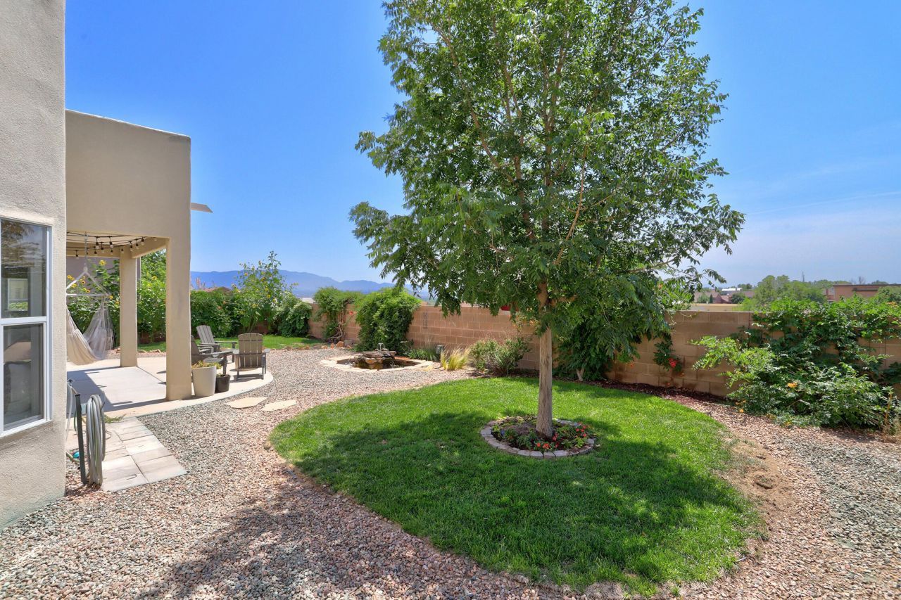 Albuquerque, New Mexico, 87114, United States, 4 Bedrooms Bedrooms, ,3 BathroomsBathrooms,Residential,For Sale,1917819