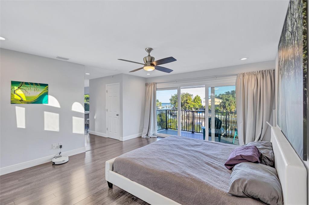 St Petersburg, Florida, 33705, United States, 4 Bedrooms Bedrooms, ,3 BathroomsBathrooms,Residential,For Sale,1991648