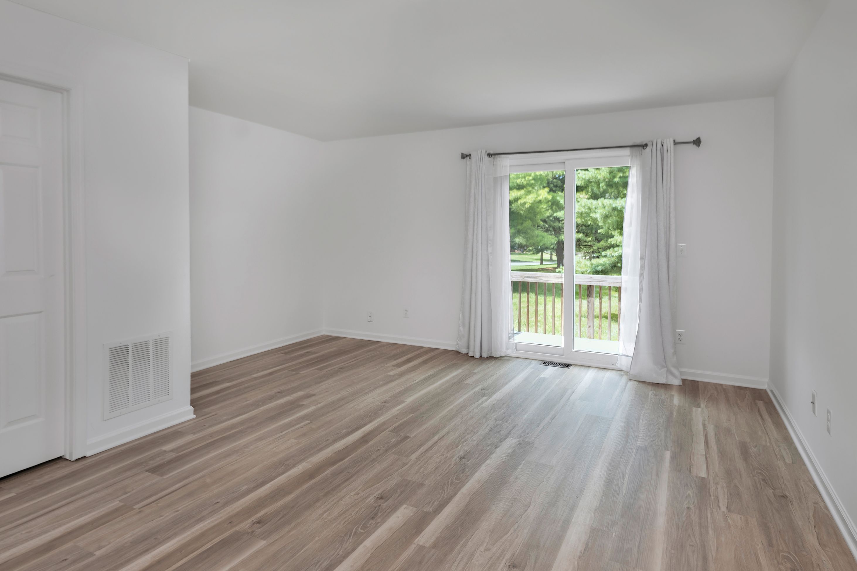  Freshly Renovated and Move-In Ready - 物件實景