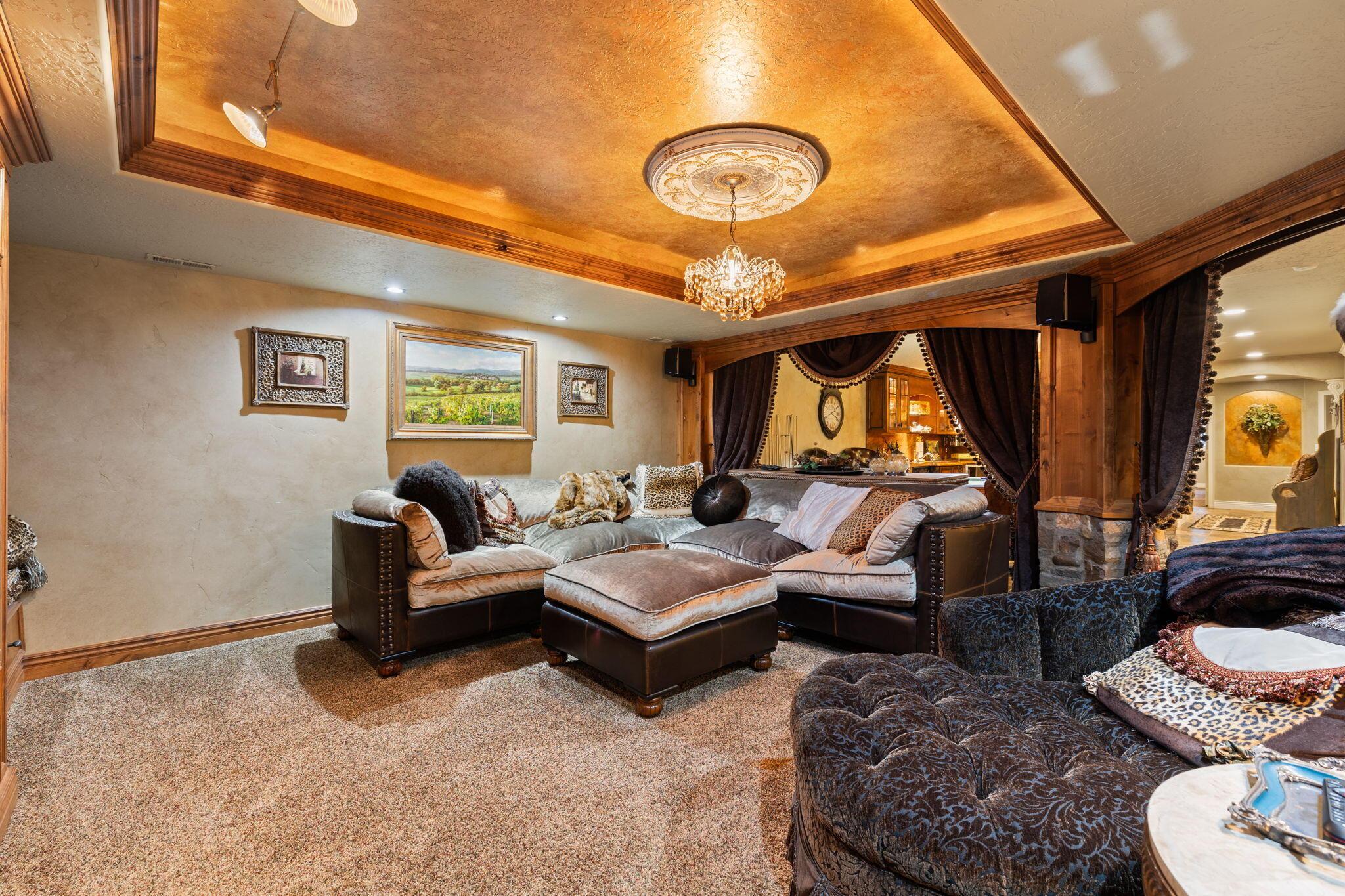 Salt Lake City, Utah, 84121, United States, 5 Bedrooms Bedrooms, ,6 BathroomsBathrooms,Residential,For Sale,1974562