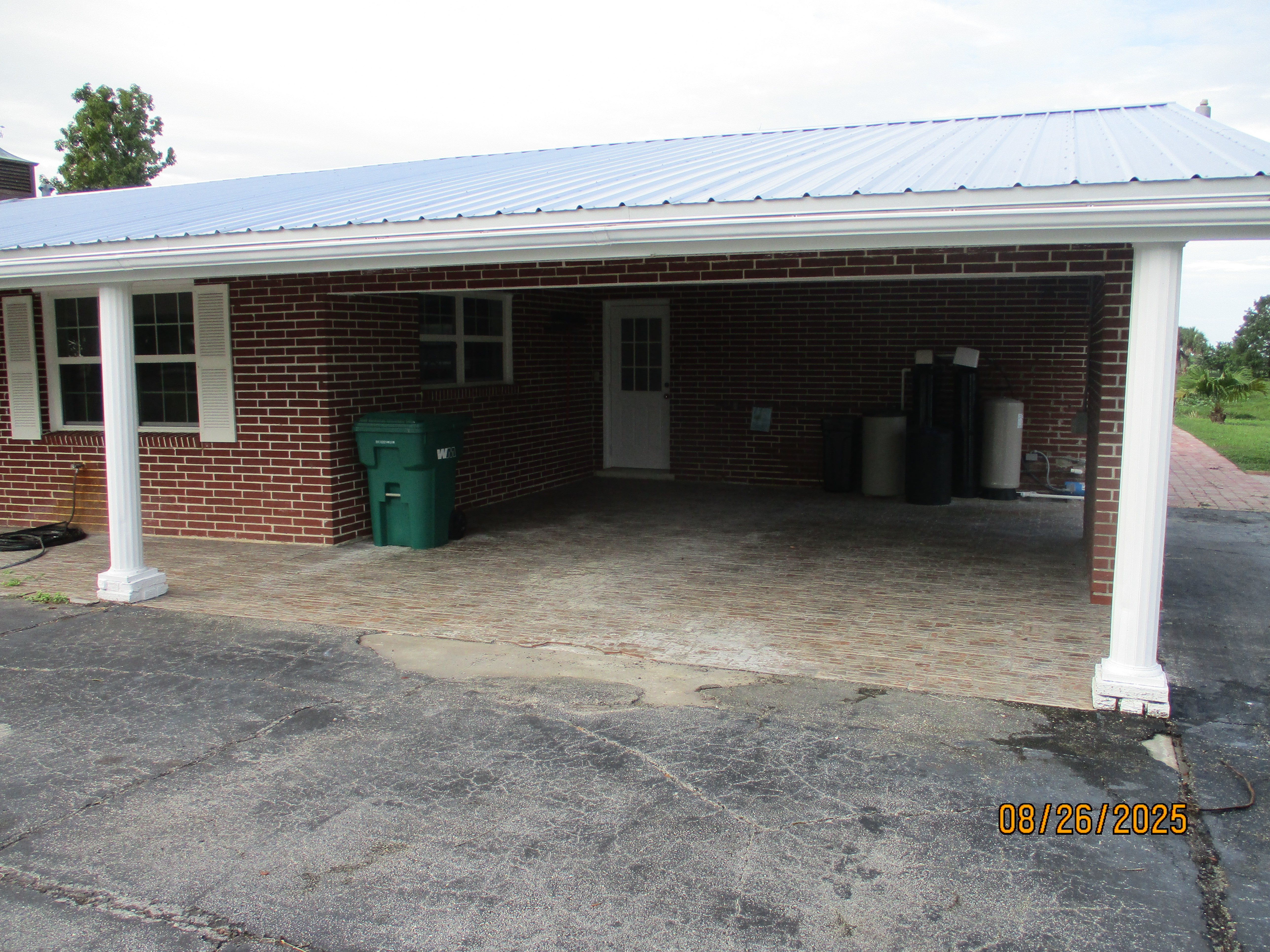 Okeechobee, Florida, 34972, United States, 4 Bedrooms Bedrooms, ,4 BathroomsBathrooms,Residential,For Sale,1974406