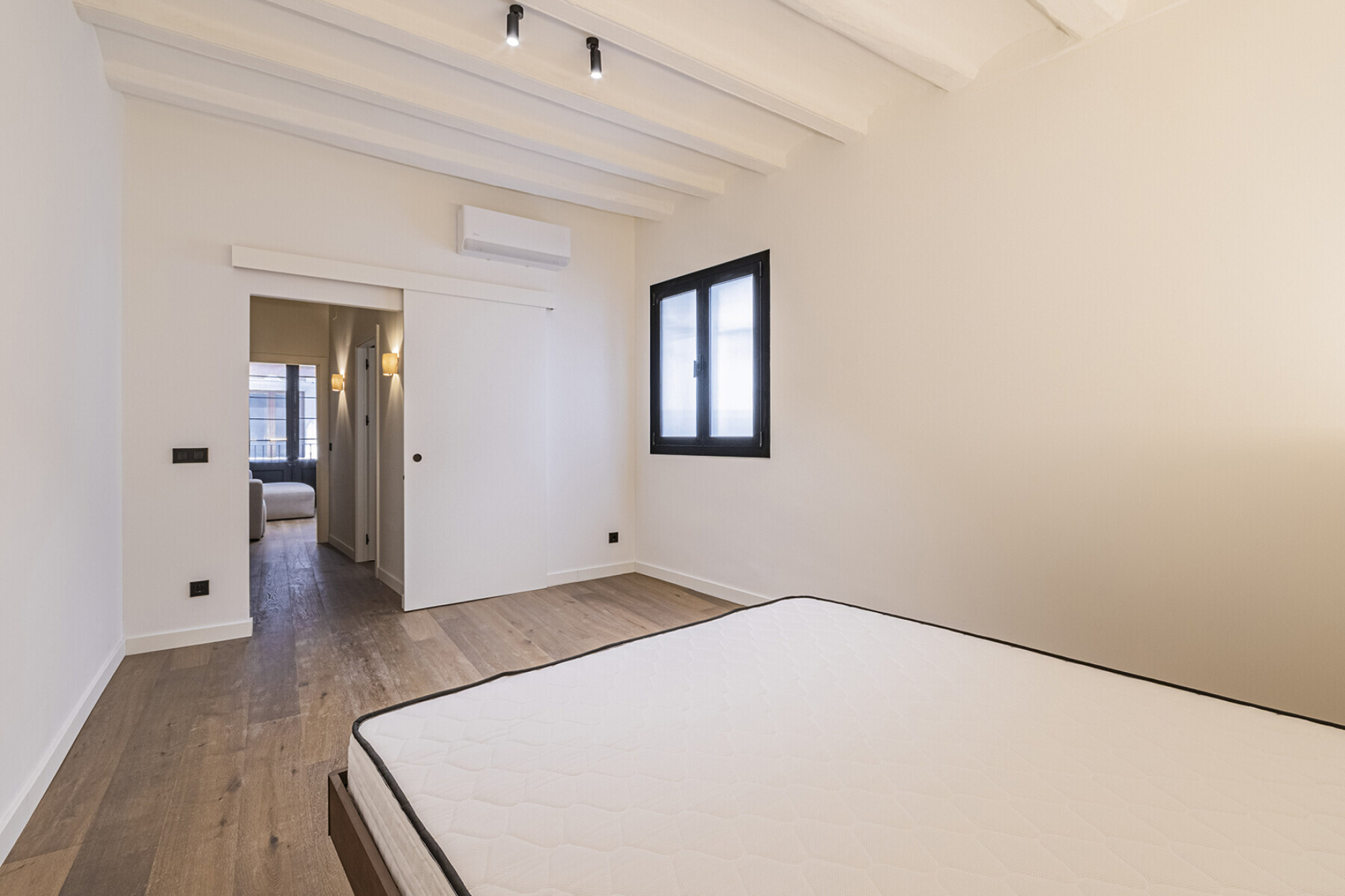 Elegant, renovated home near Santa Maria del Mar - 物件實景
