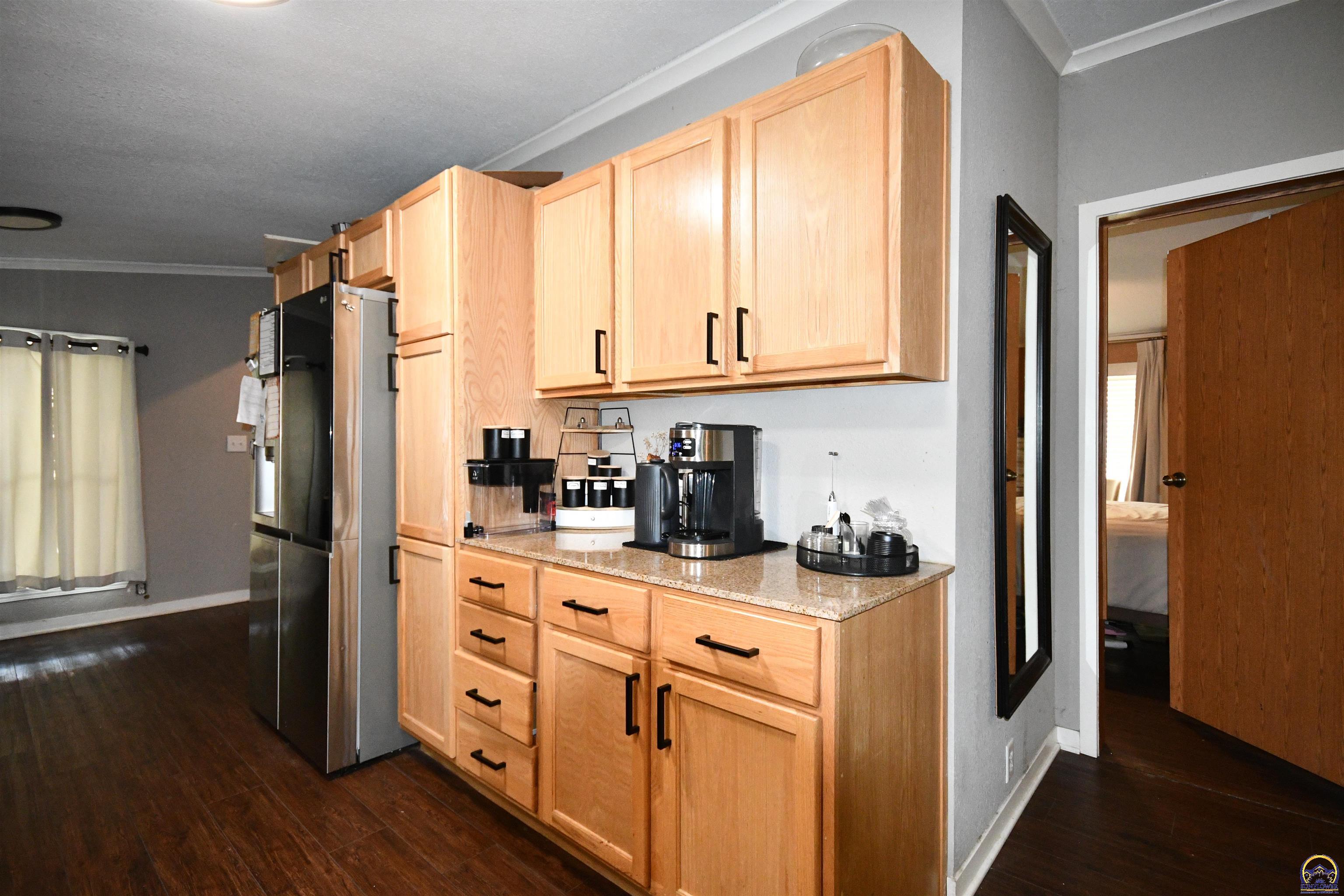 Winfield Ave, Topeka, KS 66616 #1