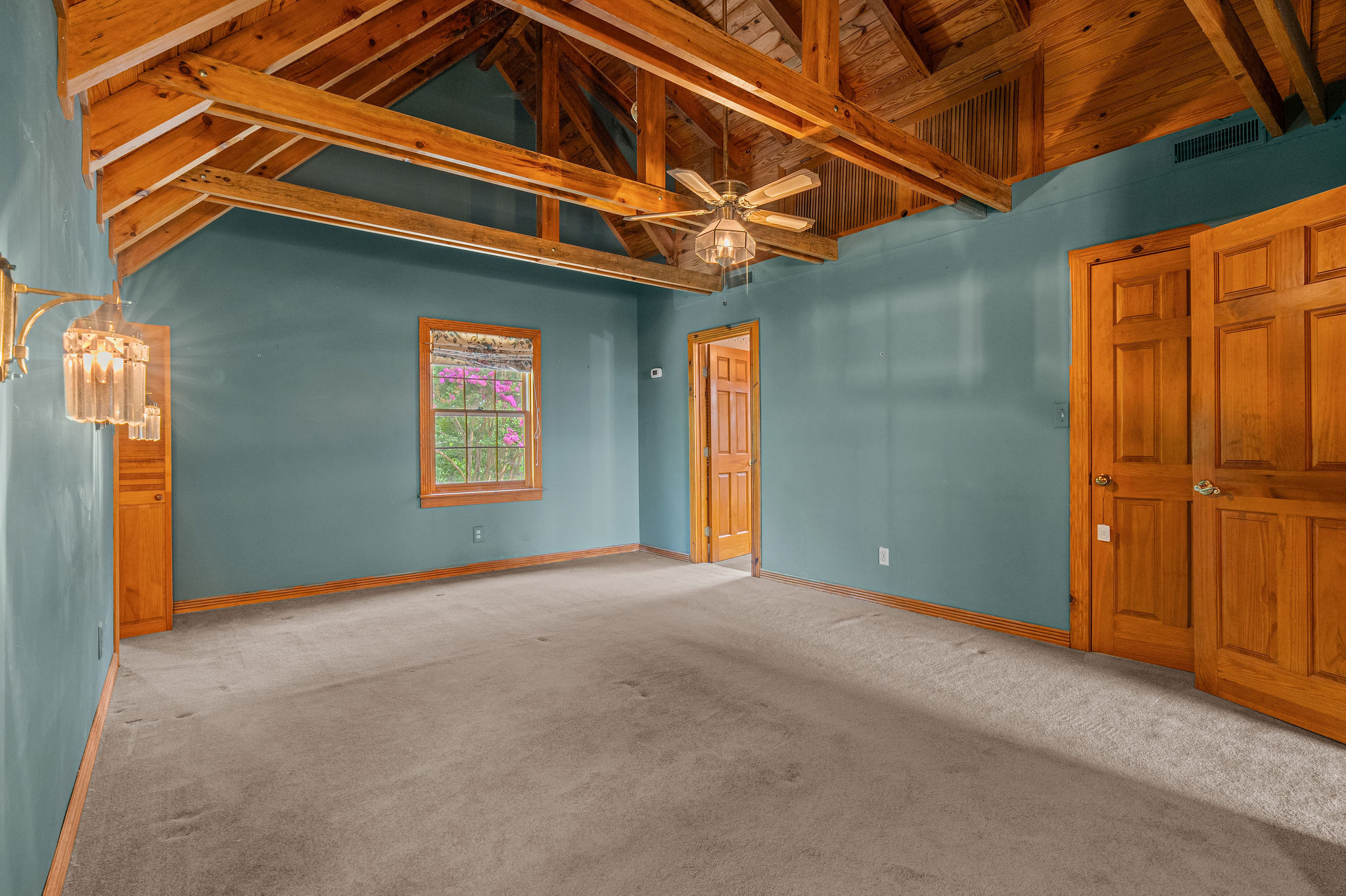 Dandridge, Tennessee, 37725, United States, 2 Bedrooms Bedrooms, ,2 BathroomsBathrooms,Residential,For Sale,1928860