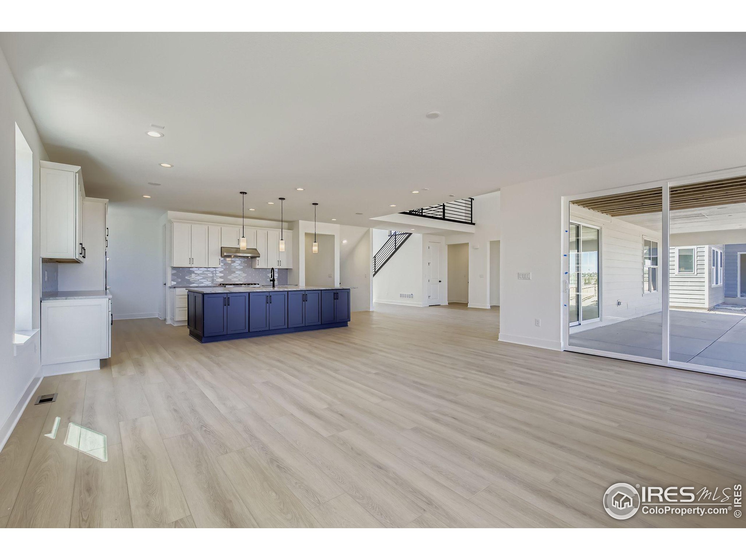 Loveland, Colorado, 80538, United States, 5 Bedrooms Bedrooms, ,6 BathroomsBathrooms,Residential,For Sale,1913101