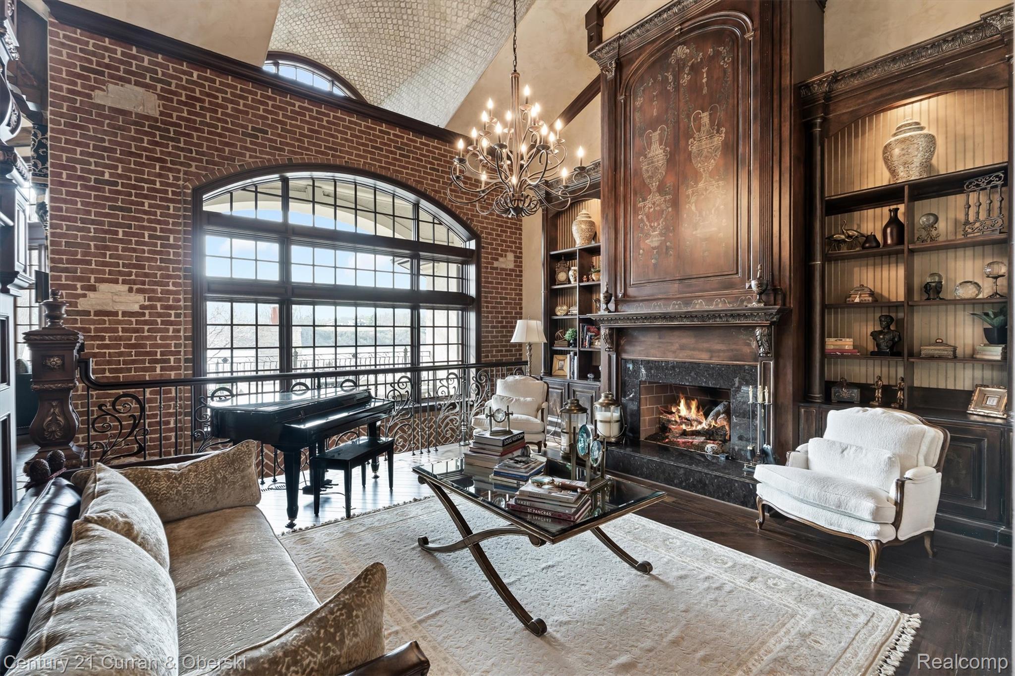 Northville, Michigan, 48168, United States, 4 Bedrooms Bedrooms, ,7 BathroomsBathrooms,Residential,For Sale,2038864