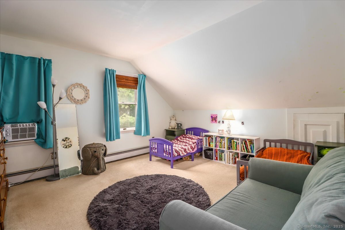 Oxford, Connecticut, 06478, United States, 3 Bedrooms Bedrooms, ,3 BathroomsBathrooms,Residential,For Sale,1916660
