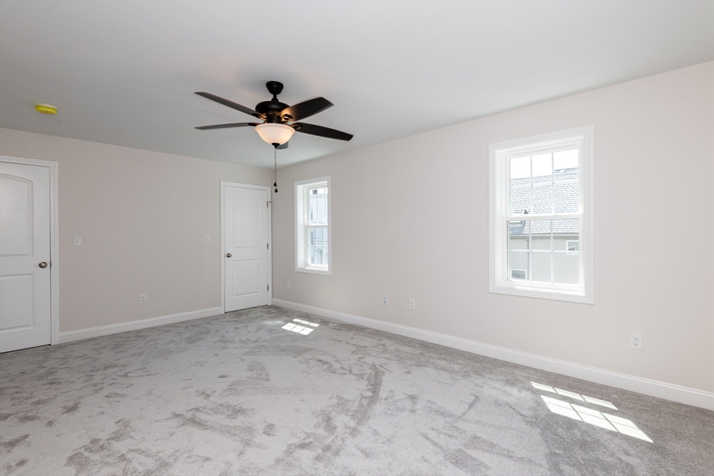 Lynn, Massachusetts, 01905, United States, 3 Bedrooms Bedrooms, ,2 BathroomsBathrooms,Residential,For Sale,1909147