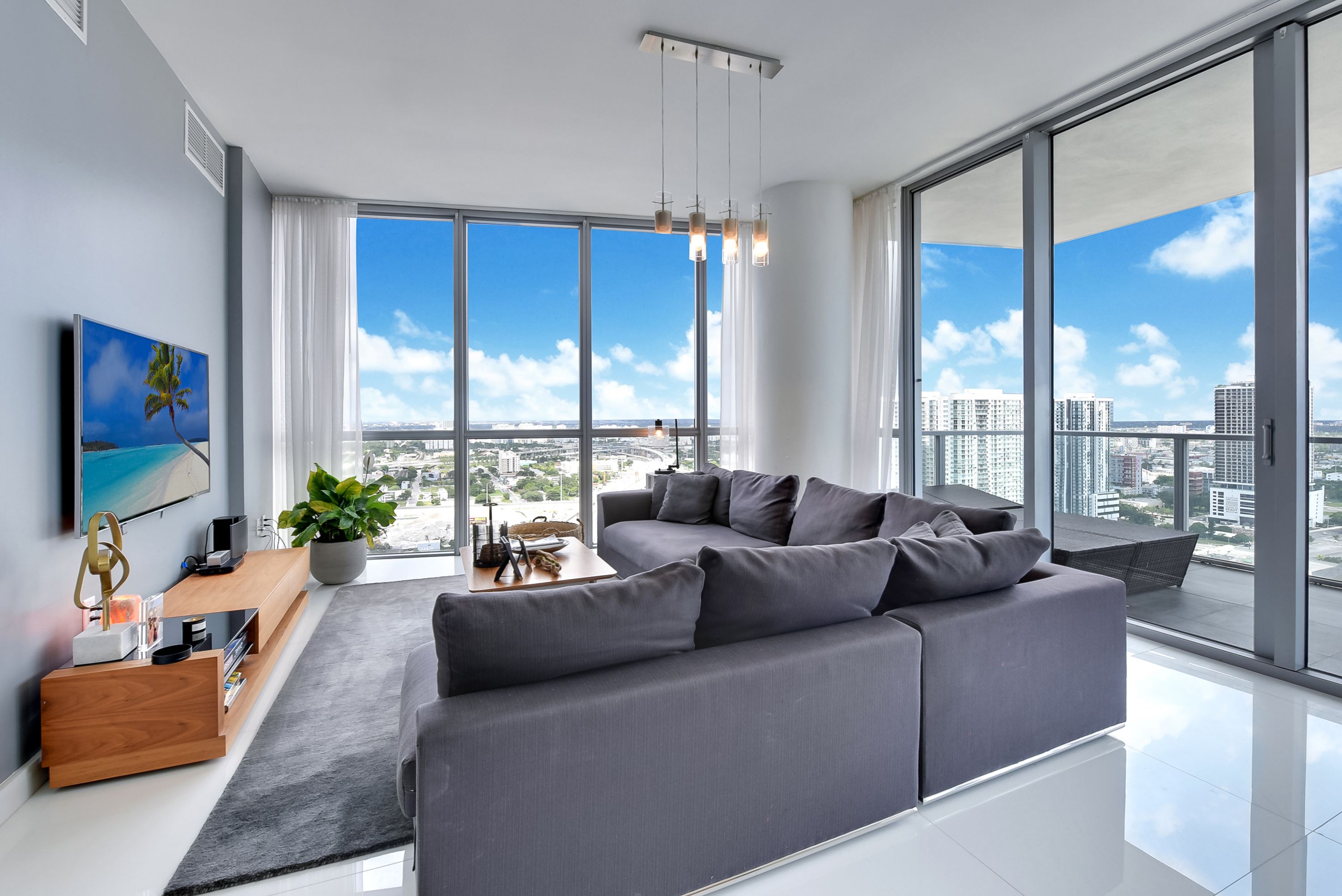  1100 Biscayne Blvd, Miami, FL, 33132 - 物件實景