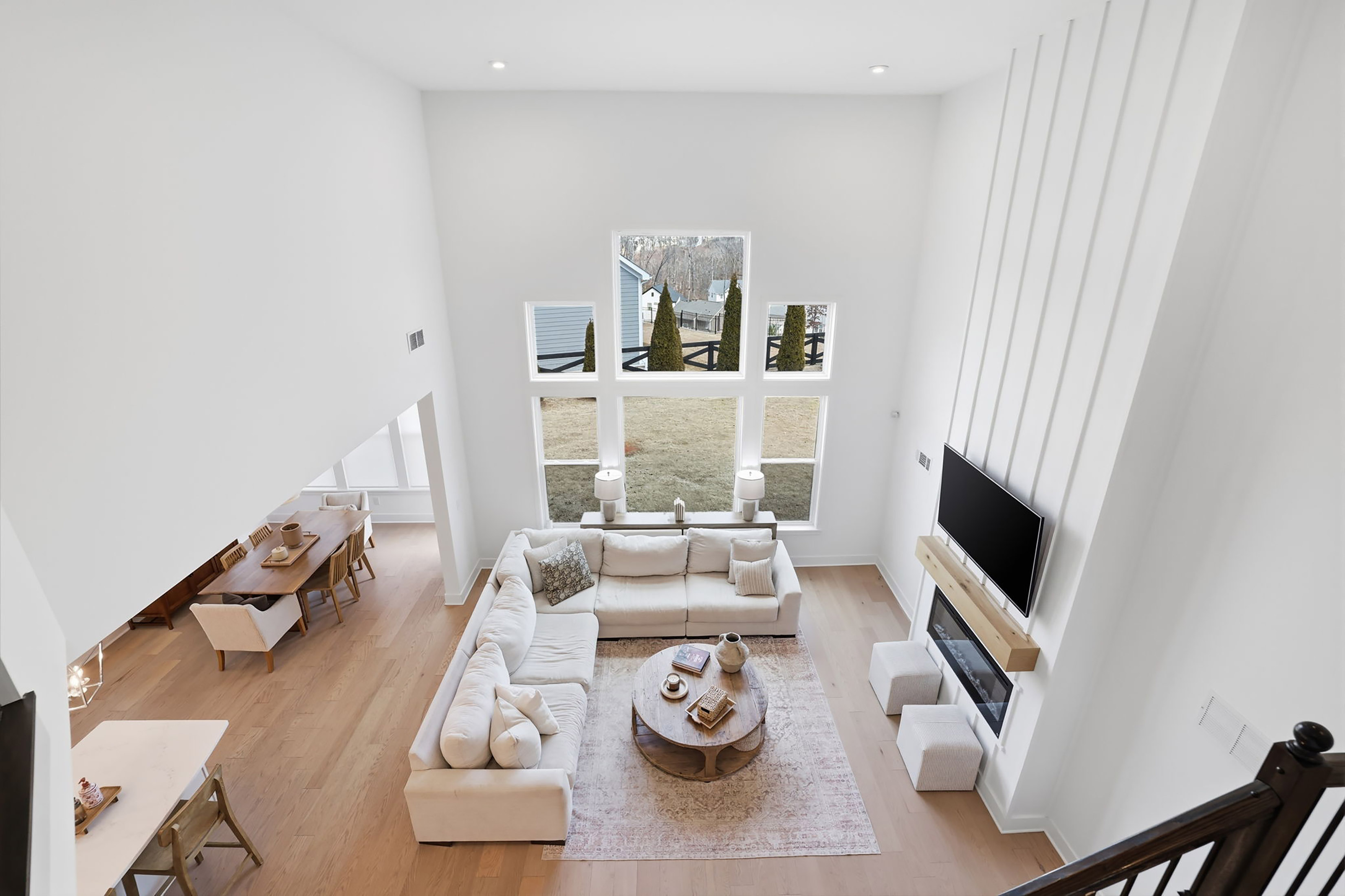  Stunning White Brick Modern Farmhouse Blends Timeless Charm with Elevated Design - 物件實景