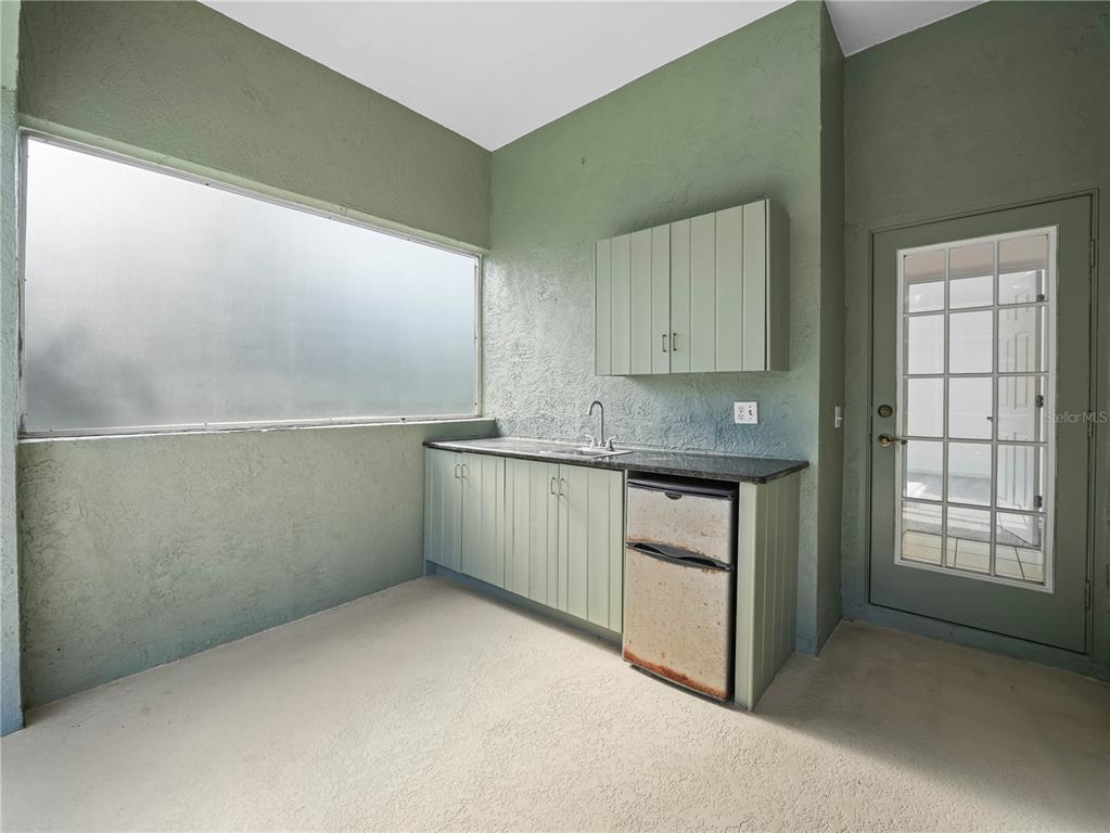 Plant City, Florida, 33566, United States, 5 Bedrooms Bedrooms, ,3 BathroomsBathrooms,Residential,For Sale,1892760