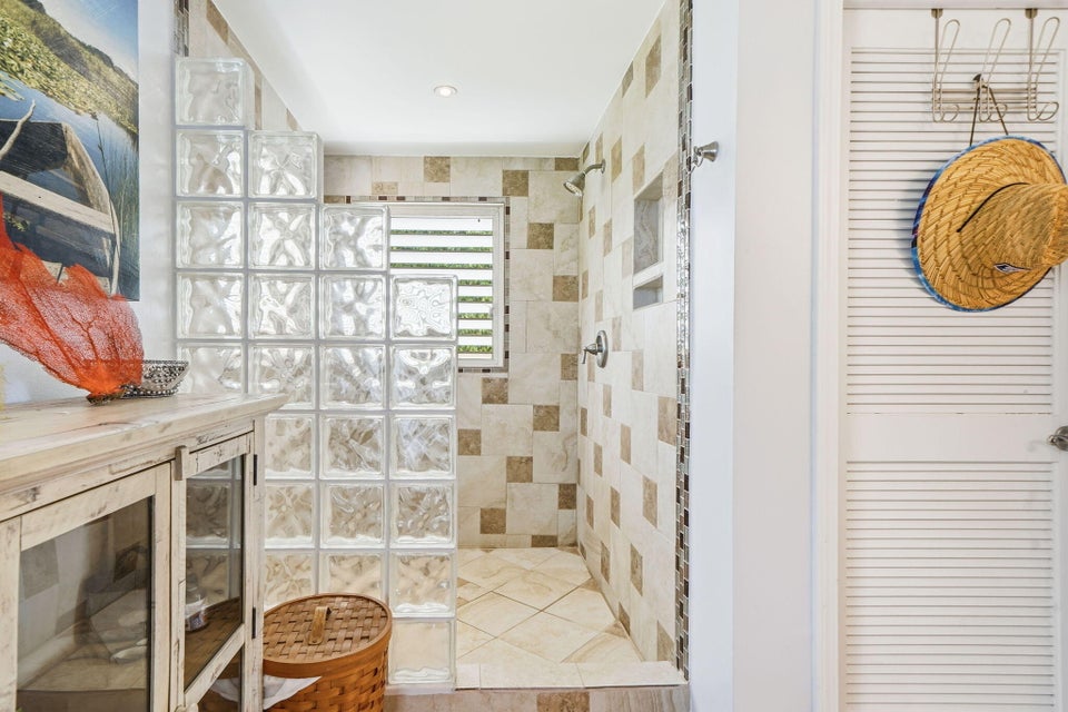 St. Croix, Virgin Islands, 00820, VI, 3 Bedrooms Bedrooms, ,3 BathroomsBathrooms,Residential,For Sale,1992039