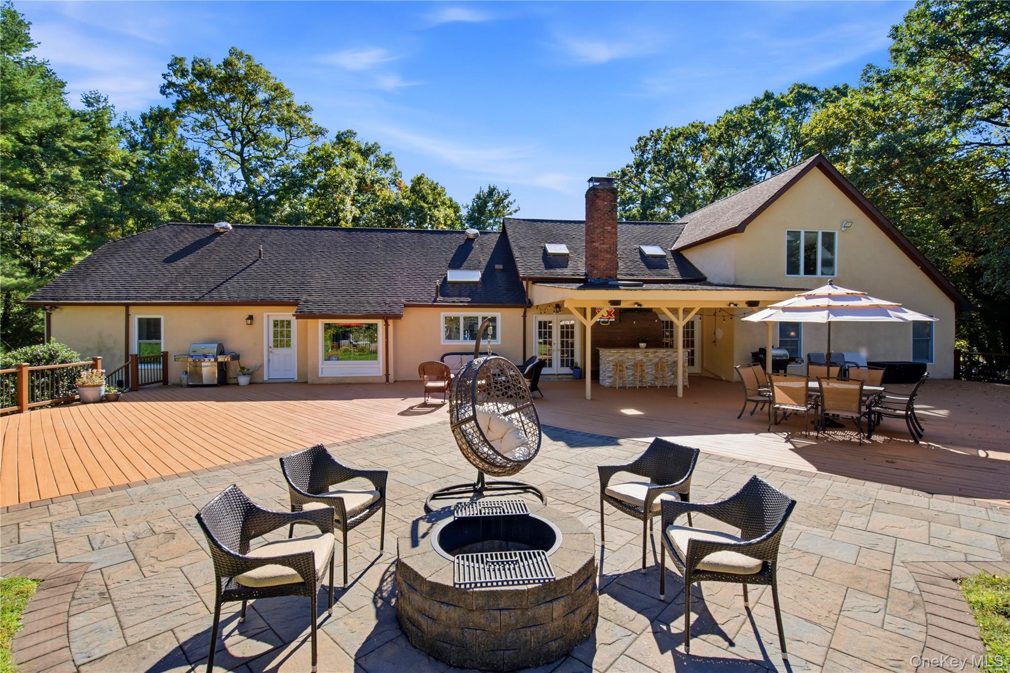  14 Sherwood Gate, Oyster Bay, NY, 11771 - 物件實景