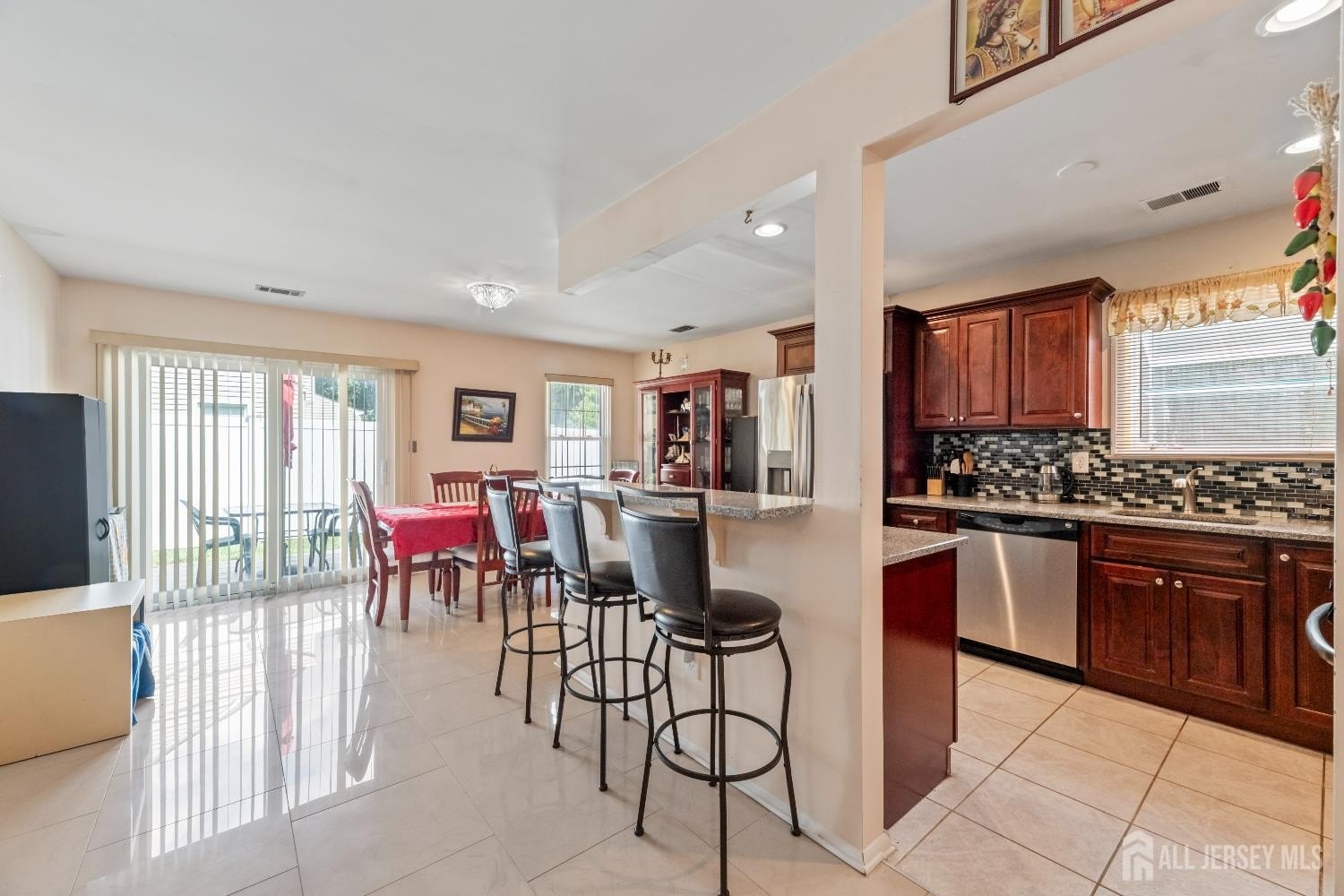 Edison, New Jersey, 08820, United States, 4 Bedrooms Bedrooms, ,2 BathroomsBathrooms,Residential,For Sale,1921725