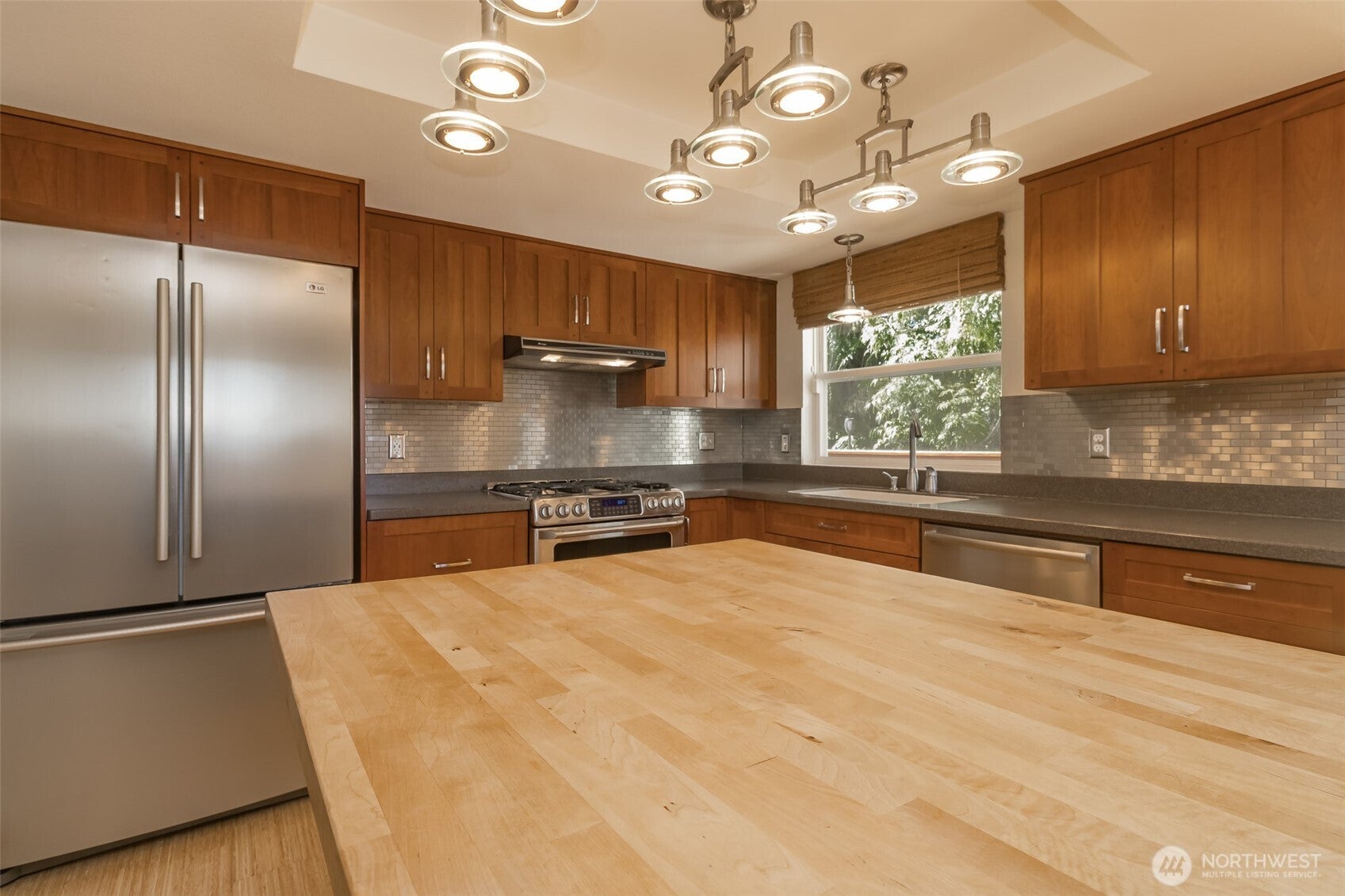 Kent, Washington, 98031, United States, 3 Bedrooms Bedrooms, ,2 BathroomsBathrooms,Residential,For Sale,1984192