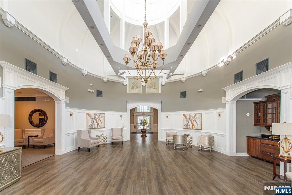 Clifton, New Jersey, 07013, United States, 2 Bedrooms Bedrooms, ,2 BathroomsBathrooms,Residential,For Sale,1971617