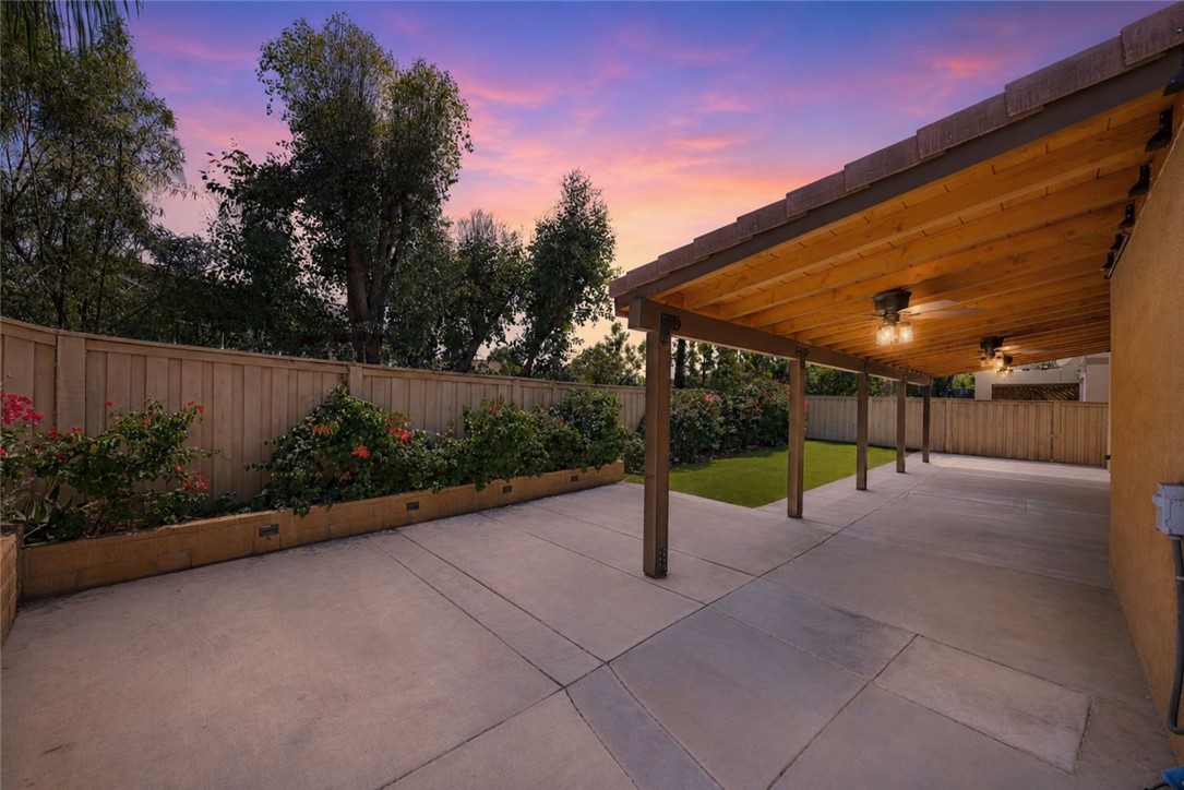 Lake Elsinore, California, 92532, United States, 3 Bedrooms Bedrooms, ,3 BathroomsBathrooms,Residential,For Sale,2049094