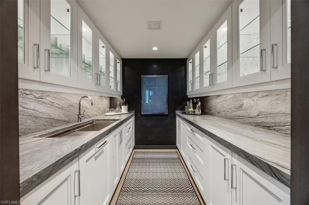 Naples, Florida, 34108, United States, 5 Bedrooms Bedrooms, ,5 BathroomsBathrooms,Residential,For Sale,1960565