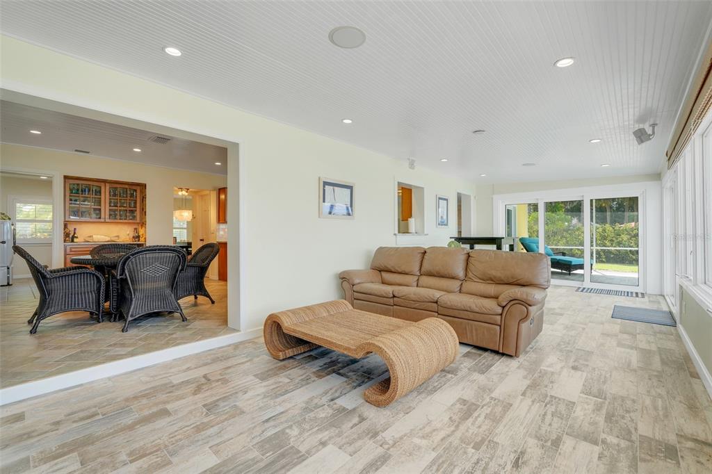 Belle Isle, Florida, 32812, United States, 4 Bedrooms Bedrooms, ,4 BathroomsBathrooms,Residential,For Sale,1795012