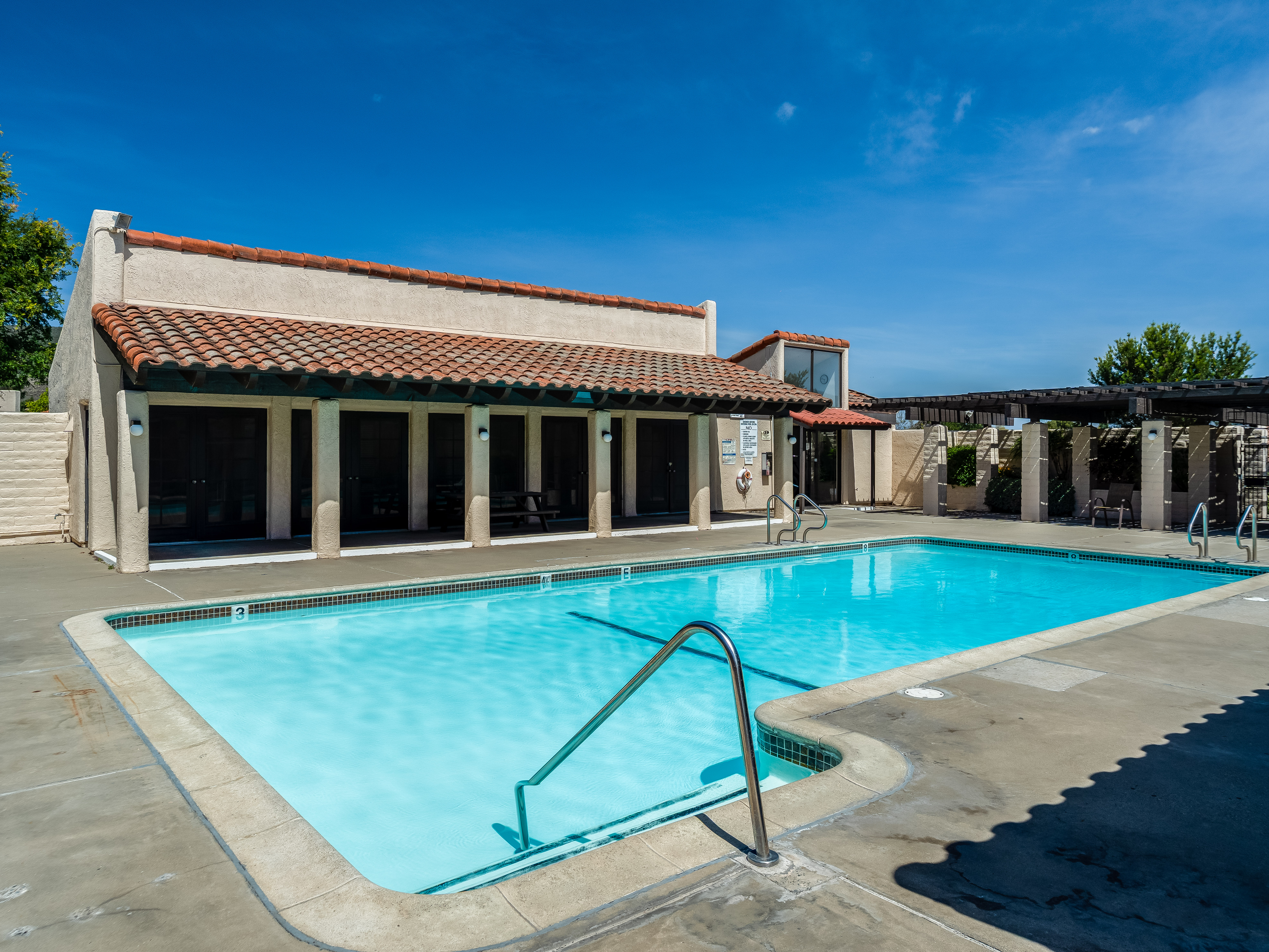  Single-Level Los Verdes Park Home with Hillside Views - 物件實景