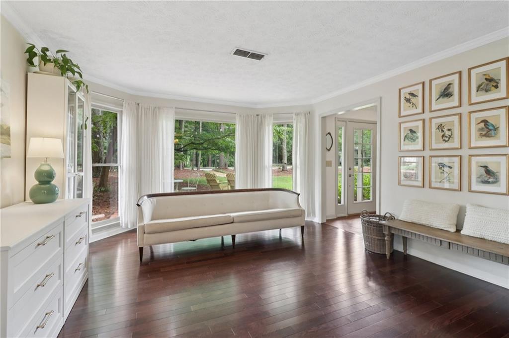 Marietta, Georgia, 30062, United States, 4 Bedrooms Bedrooms, ,3 BathroomsBathrooms,Residential,For Sale,1905534