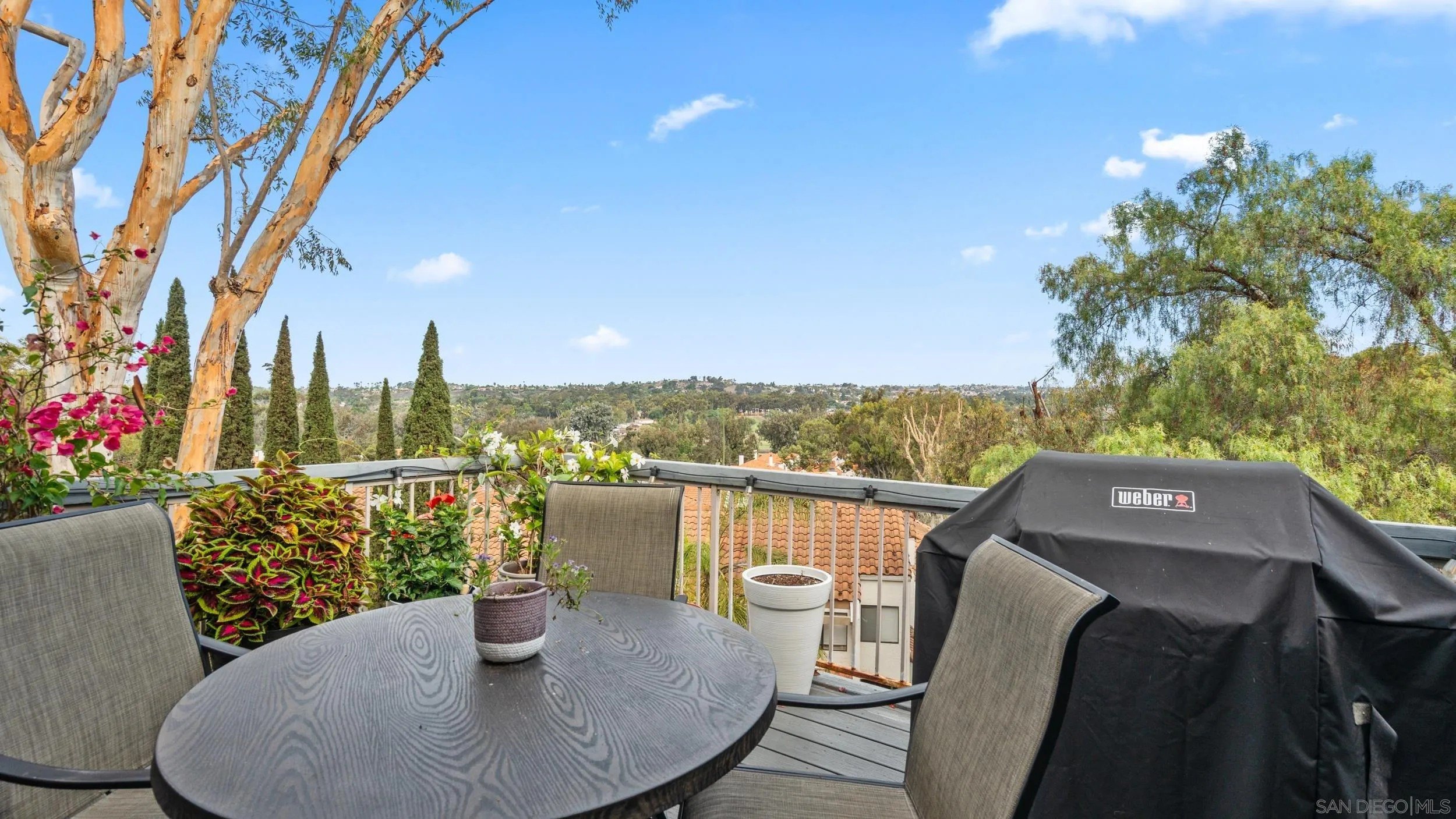 Villas Ct, Bonita, CA 91902