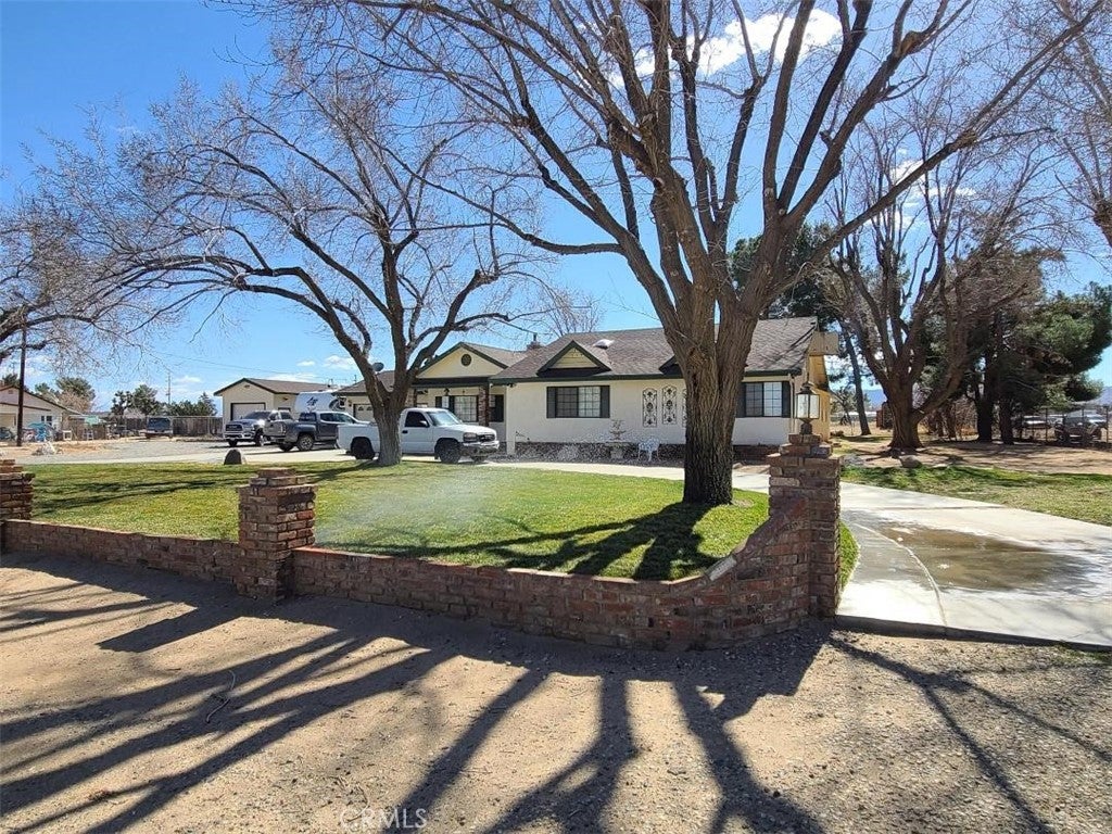 Palmdale, California, 93551, United States, 4 Bedrooms Bedrooms, ,2 BathroomsBathrooms,Residential,For Sale,1940423
