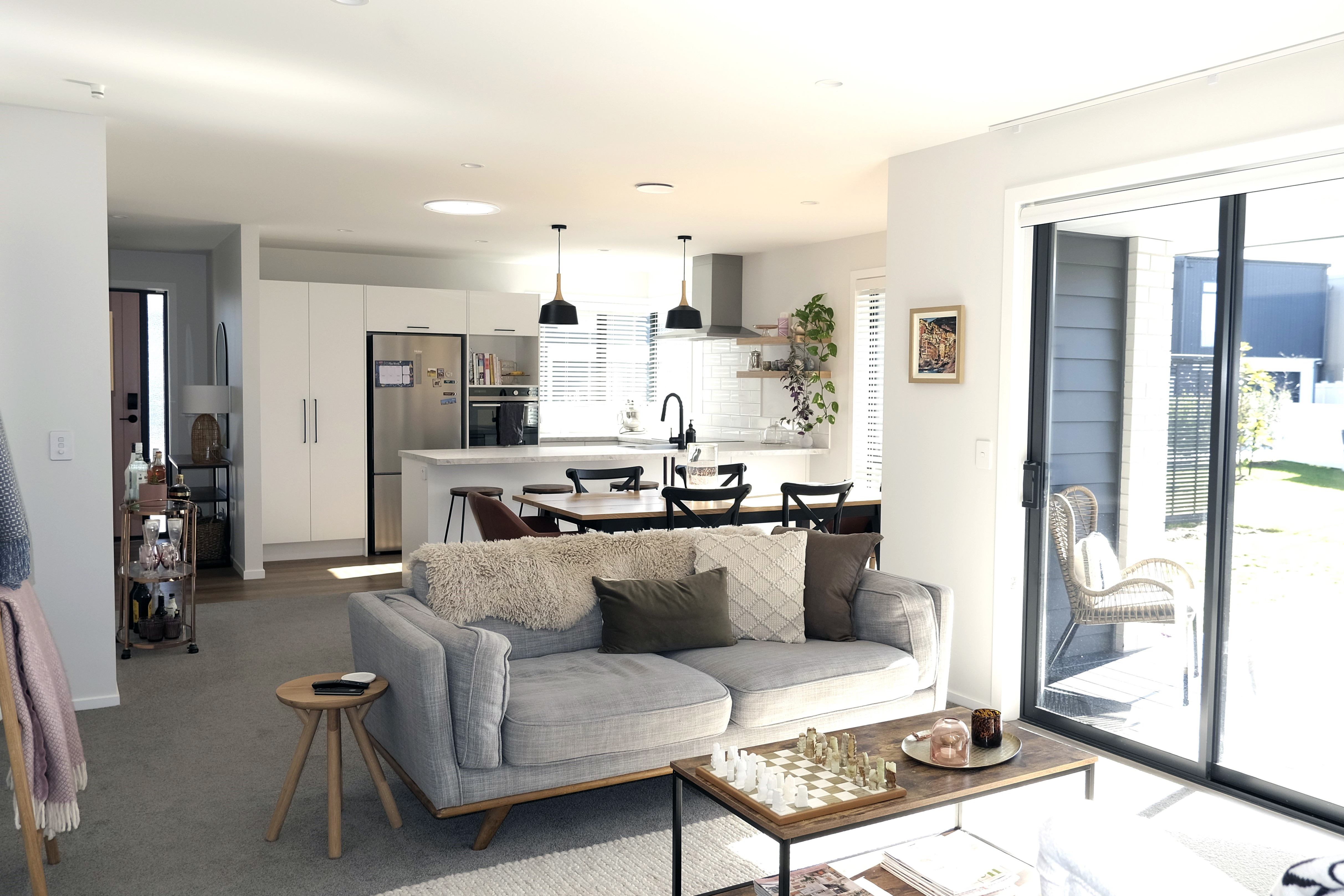  Affordable, Near New and Maintenance Free - 物件實景