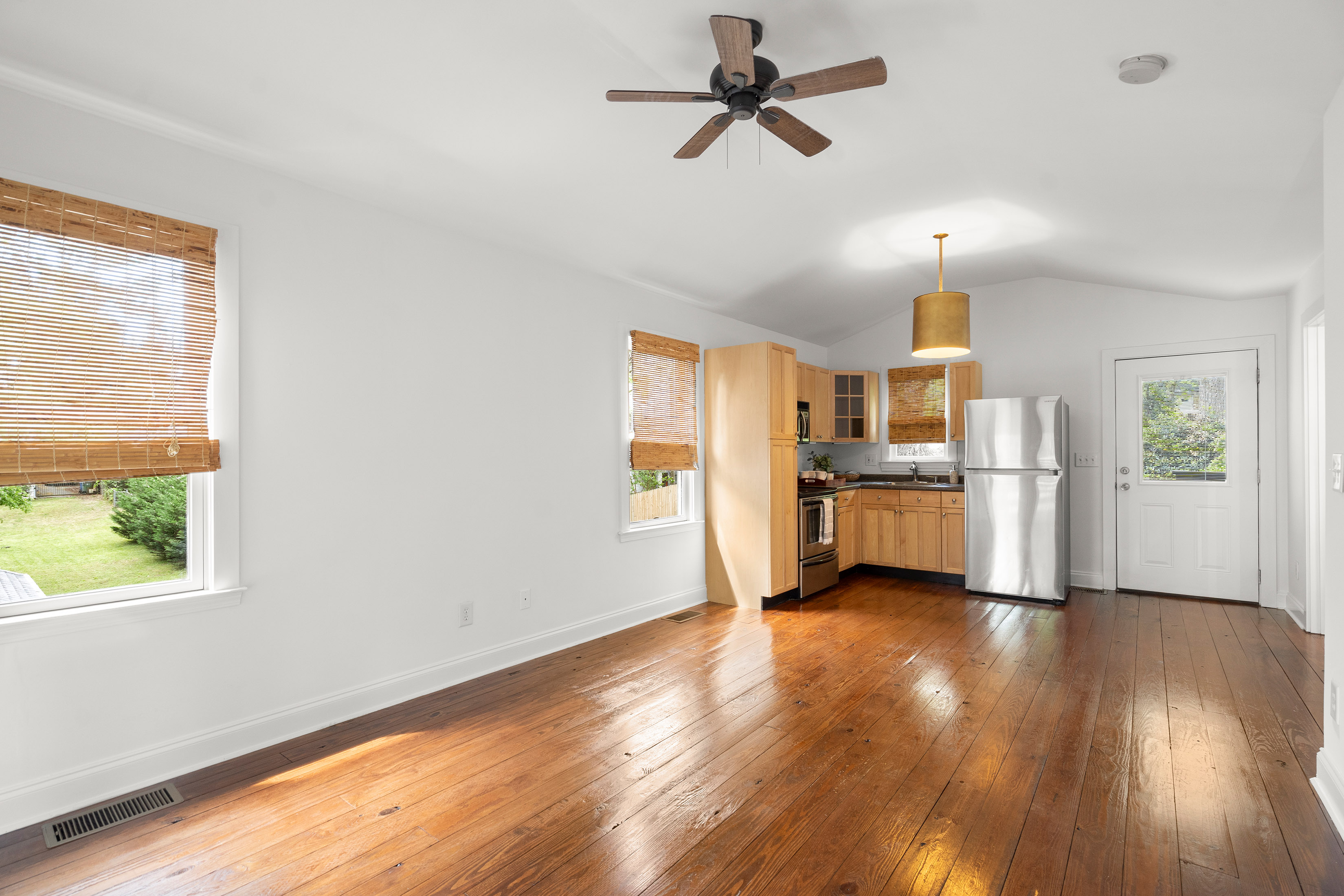  Charming Renovated 1935 Cottage in the Sought-After Underwood Hills Neighborhood - 物件實景