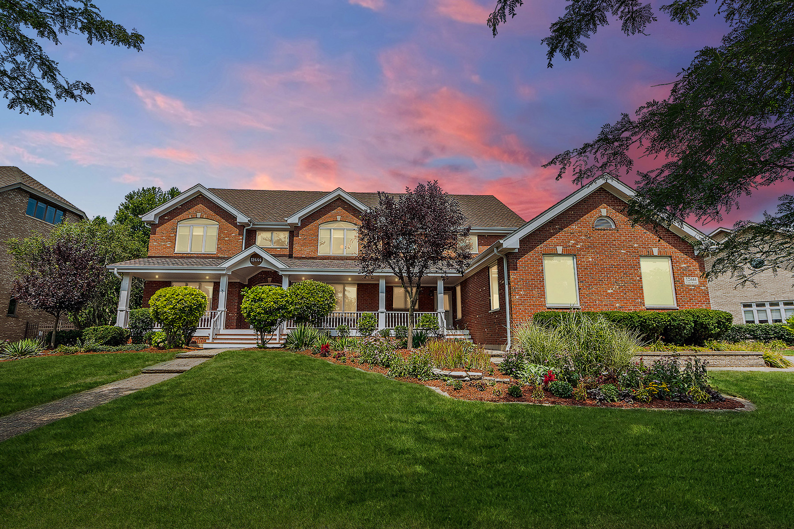 Orland Park, Illinois, 60467, United States, 5 Bedrooms Bedrooms, ,6 BathroomsBathrooms,Residential,For Sale,1976652