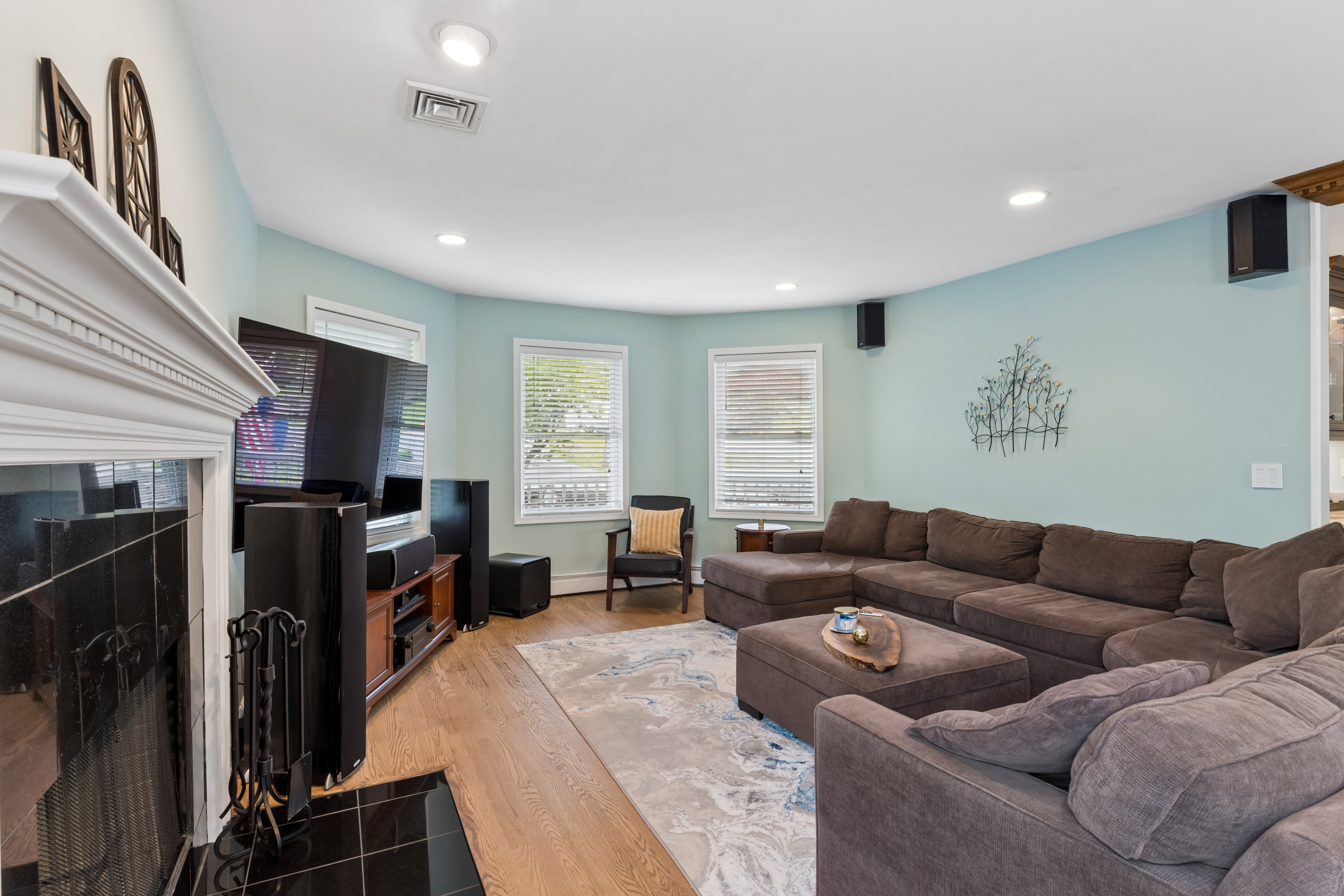 Towaco, New Jersey, 07082, United States, 4 Bedrooms Bedrooms, ,3 BathroomsBathrooms,Residential,For Sale,2048058