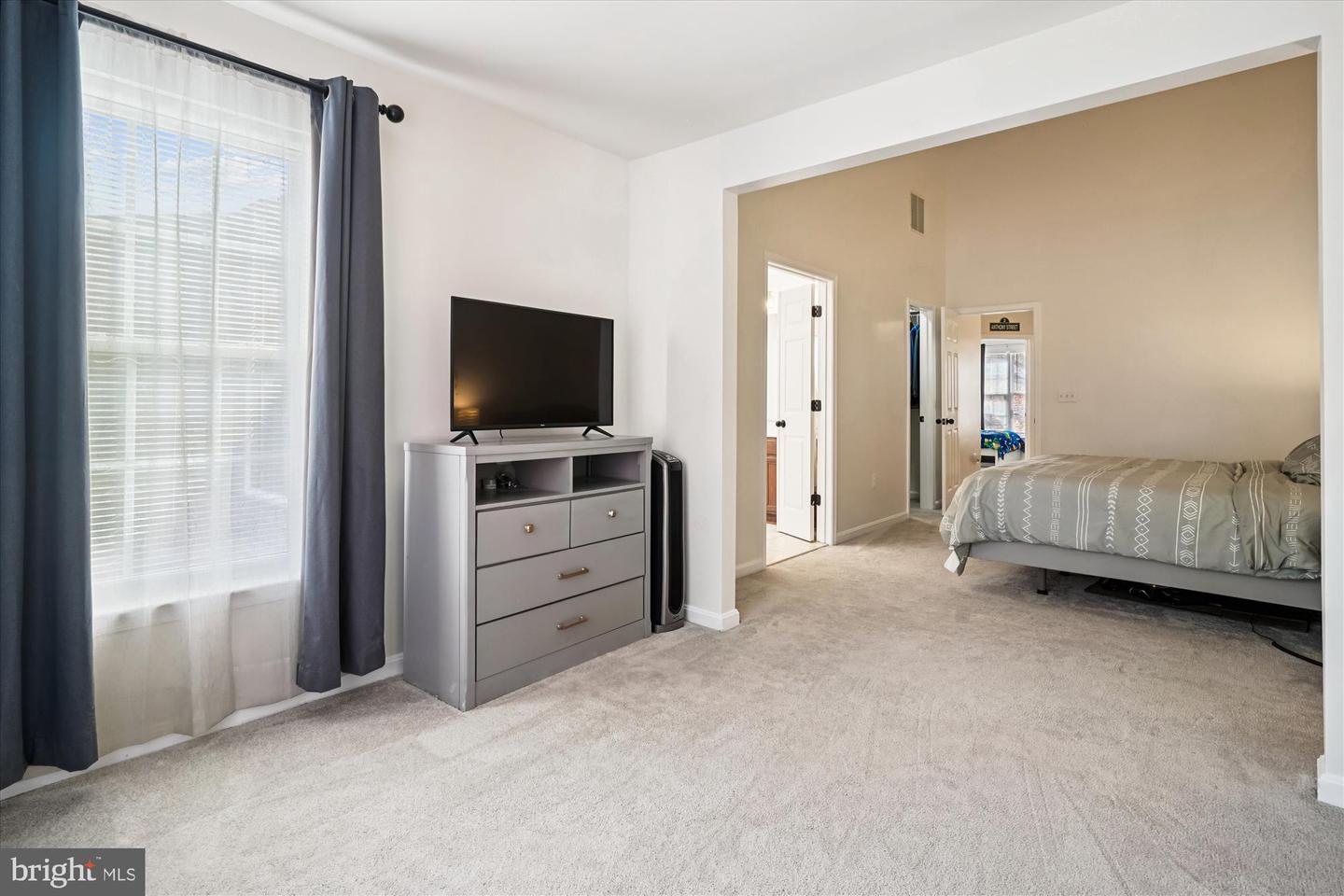 Woodbridge, Virginia, 22191, United States, 3 Bedrooms Bedrooms, ,4 BathroomsBathrooms,Residential,For Sale,1989023