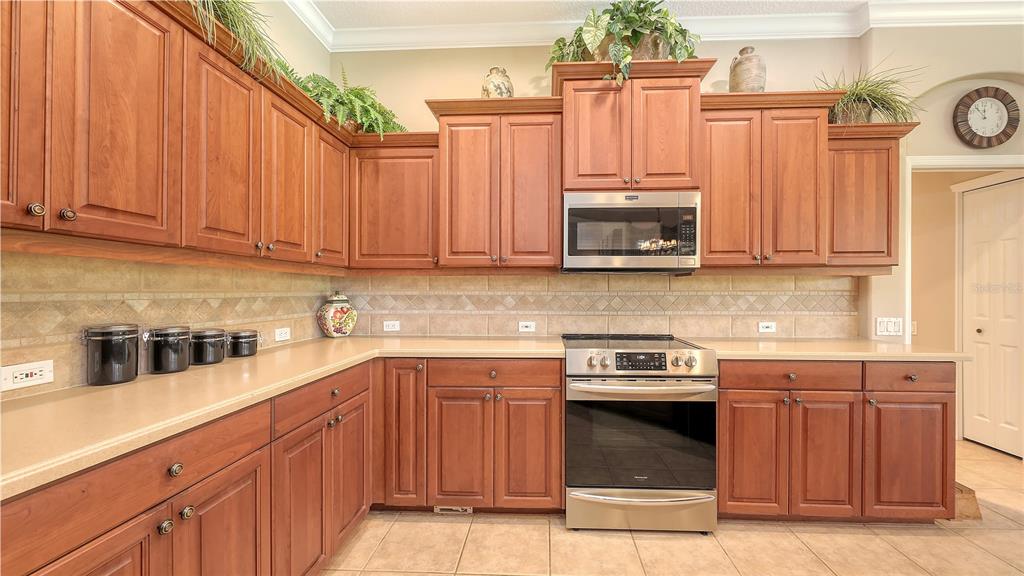 Sarasota, Florida, 34243, United States, 3 Bedrooms Bedrooms, ,3 BathroomsBathrooms,Residential,For Sale,1820877