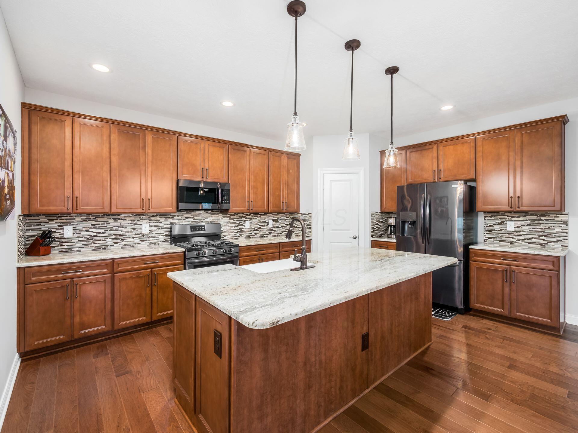 Dublin, Ohio, 43016, United States, 3 Bedrooms Bedrooms, ,3 BathroomsBathrooms,Residential,For Sale,1987850