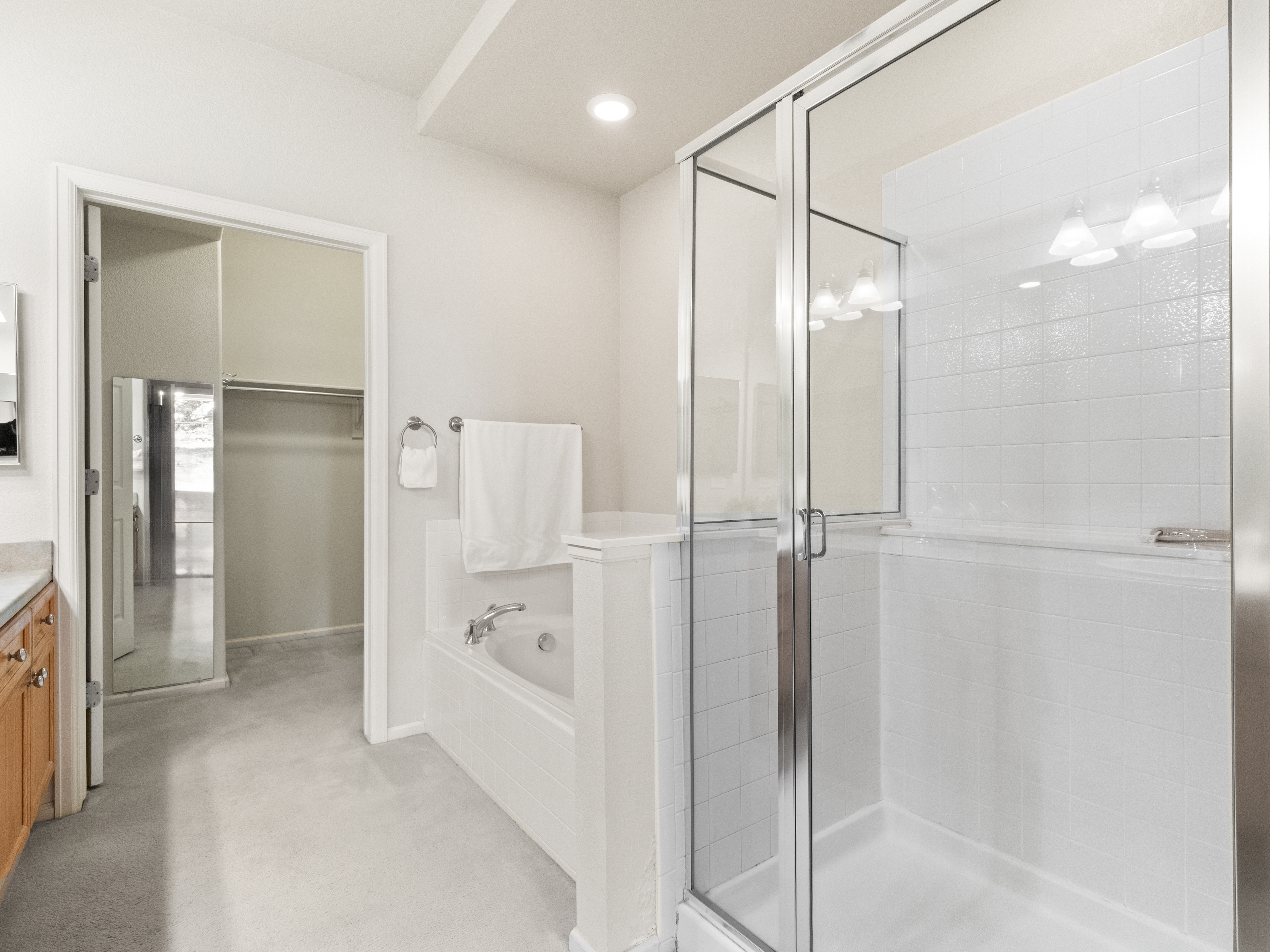  2240 S Vaughn Way, Aurora, CO, 80014 - 物件實景