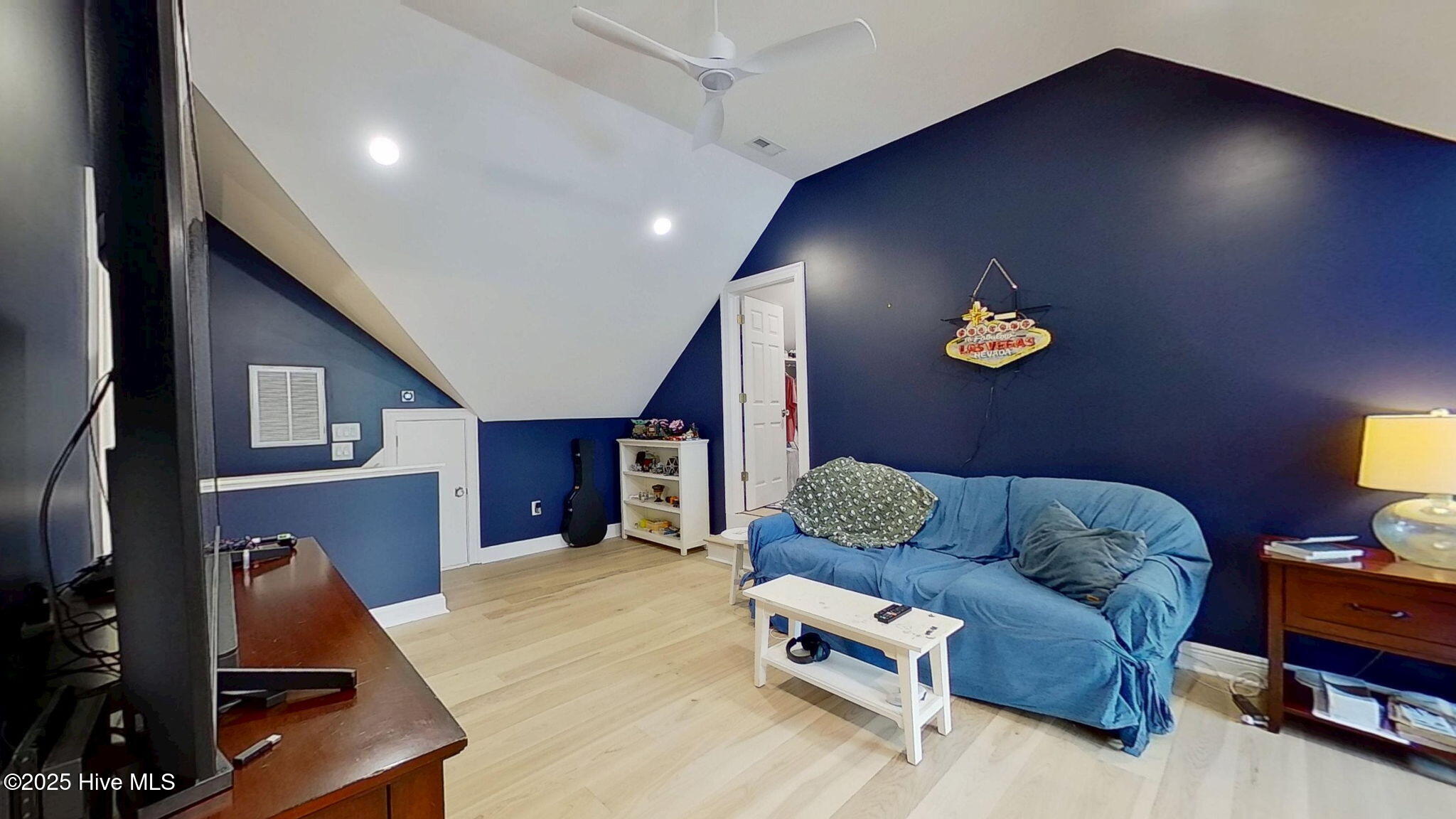 New Bern, North Carolina, 28562, United States, 4 Bedrooms Bedrooms, ,3 BathroomsBathrooms,Residential,For Sale,1858153