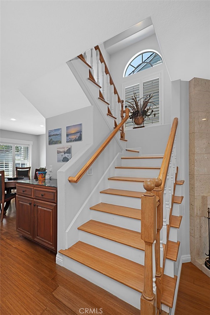 Long Beach, California, 90803, United States, 2 Bedrooms Bedrooms, ,3 BathroomsBathrooms,Residential,For Sale,1917947