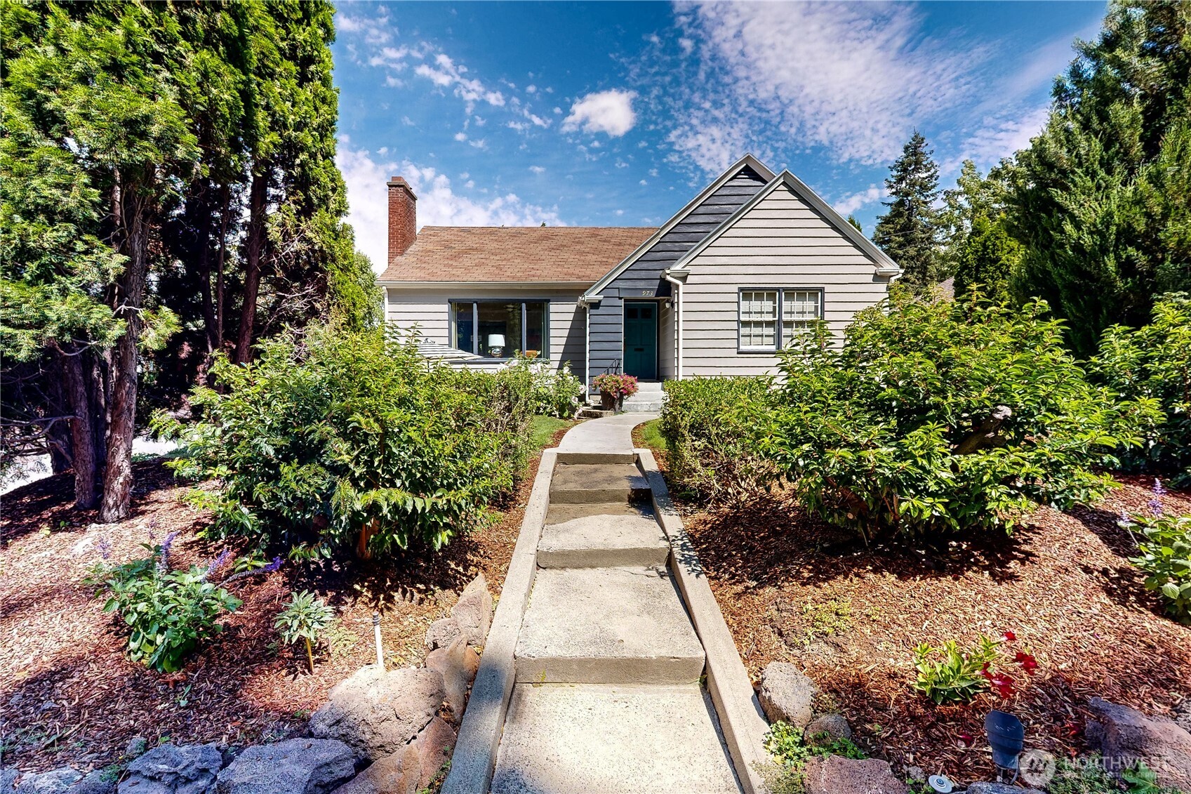 Walla Walla, Washington, 99362, United States, 4 Bedrooms Bedrooms, ,2 BathroomsBathrooms,Residential,For Sale,1868266