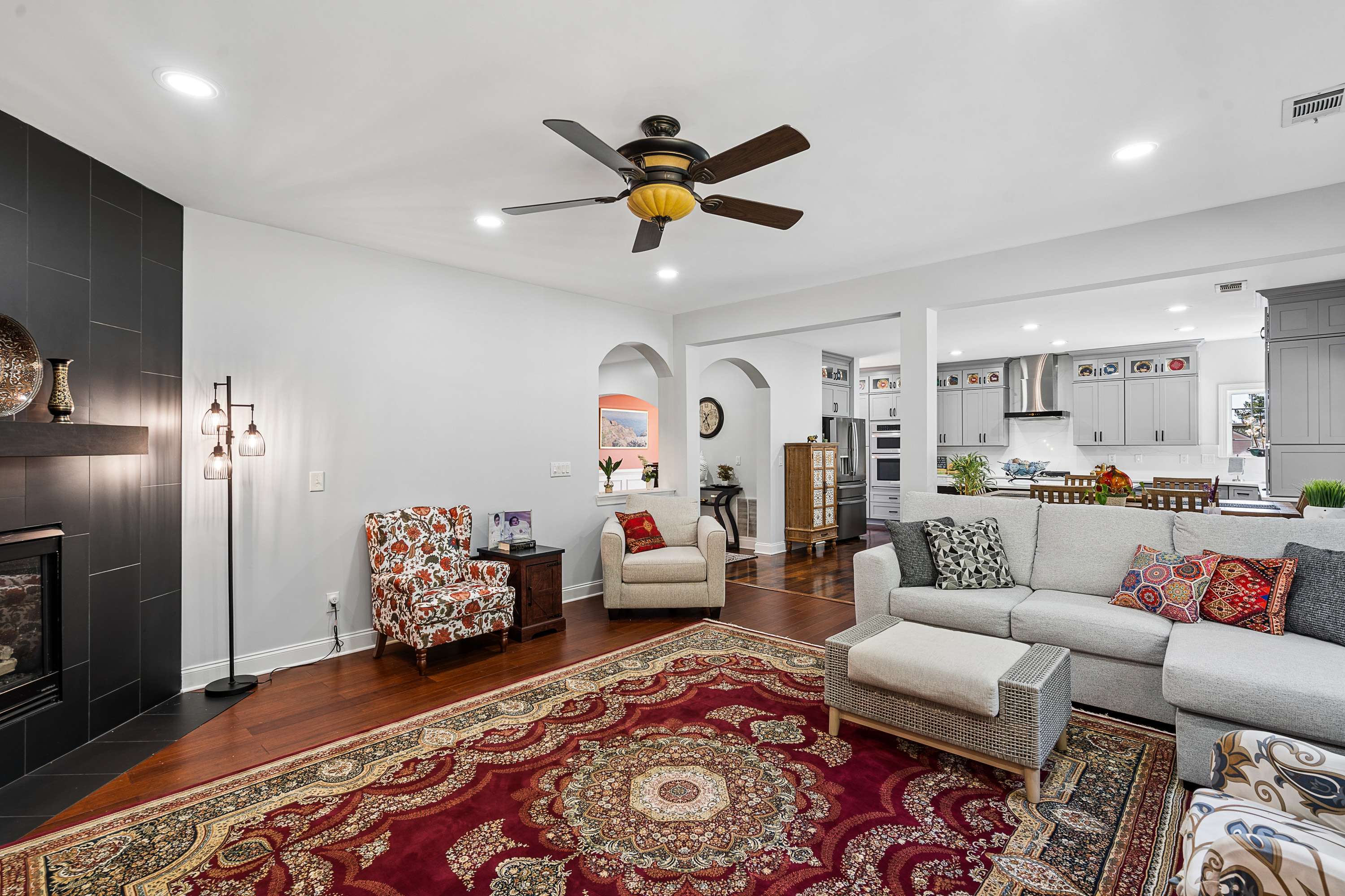  Beautifully Updated Home in Sought-After Swim and Tennis Neighborhood - 物件實景