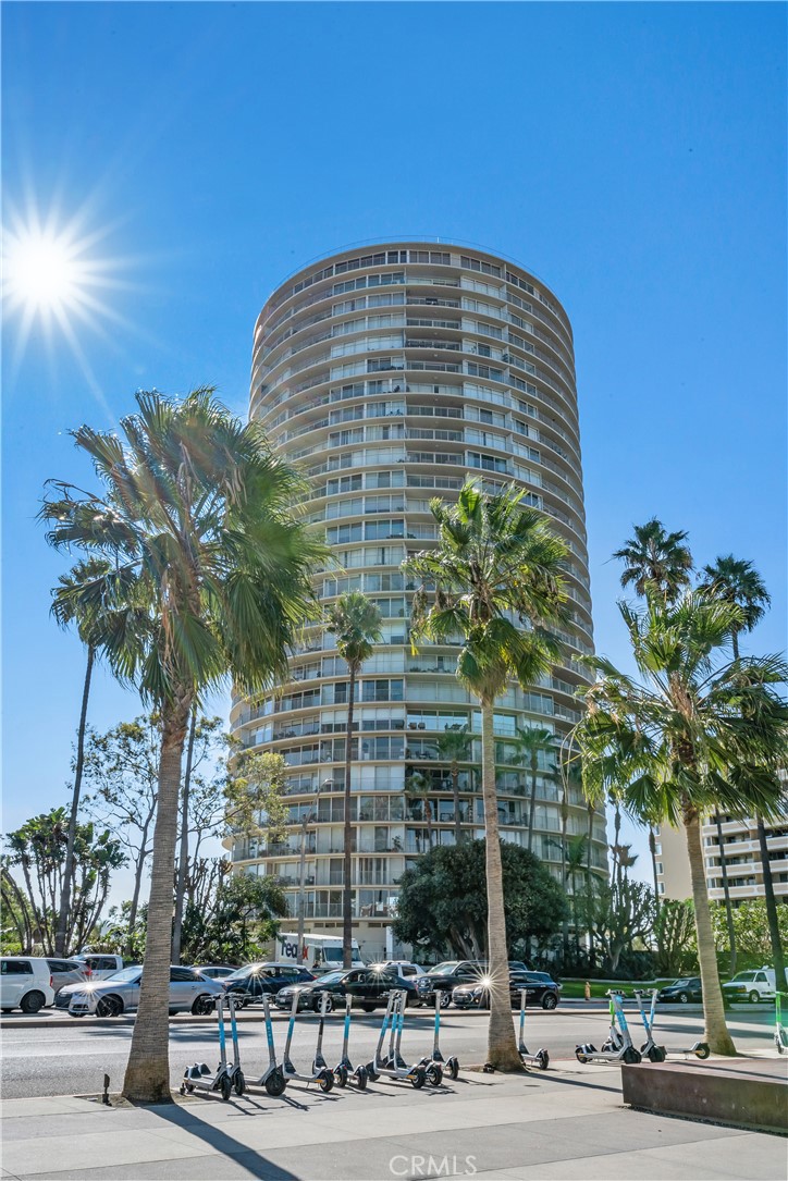 Long Beach, California, 90802, United States, 3 Bedrooms Bedrooms, ,2 BathroomsBathrooms,Residential,For Sale,1989203