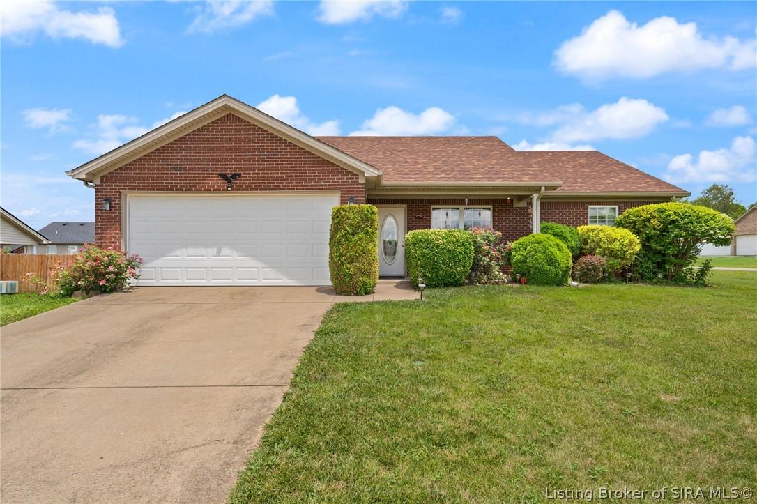 Pine View Ct, Jeffersonville, IN 47130
