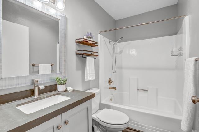 San Diego, California, 92108, United States, 2 Bedrooms Bedrooms, ,2 BathroomsBathrooms,Residential,For Sale,1873743