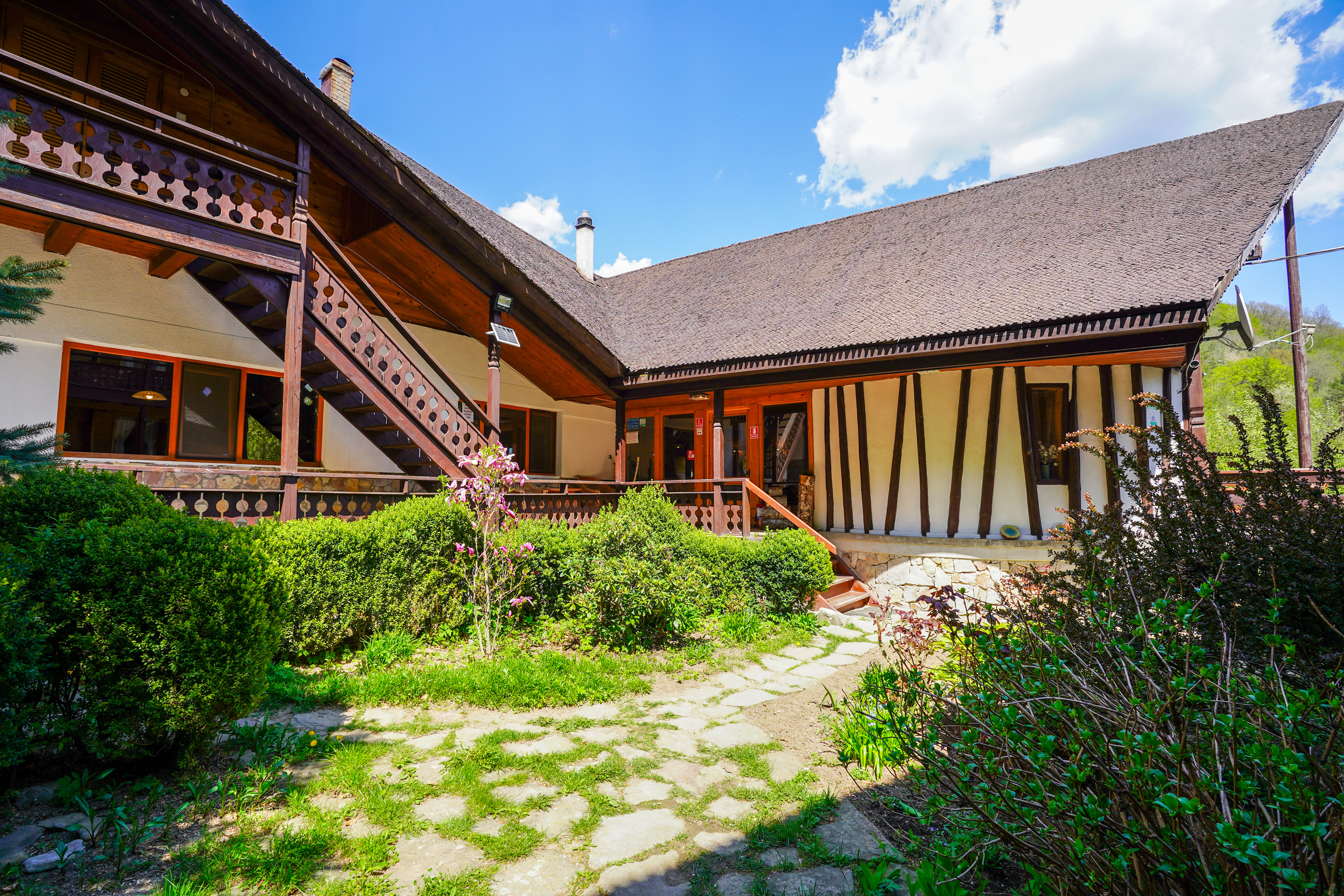  ?Casa Tisaru? - A Versatile Retreat in the Heart of Nature - 物件實景