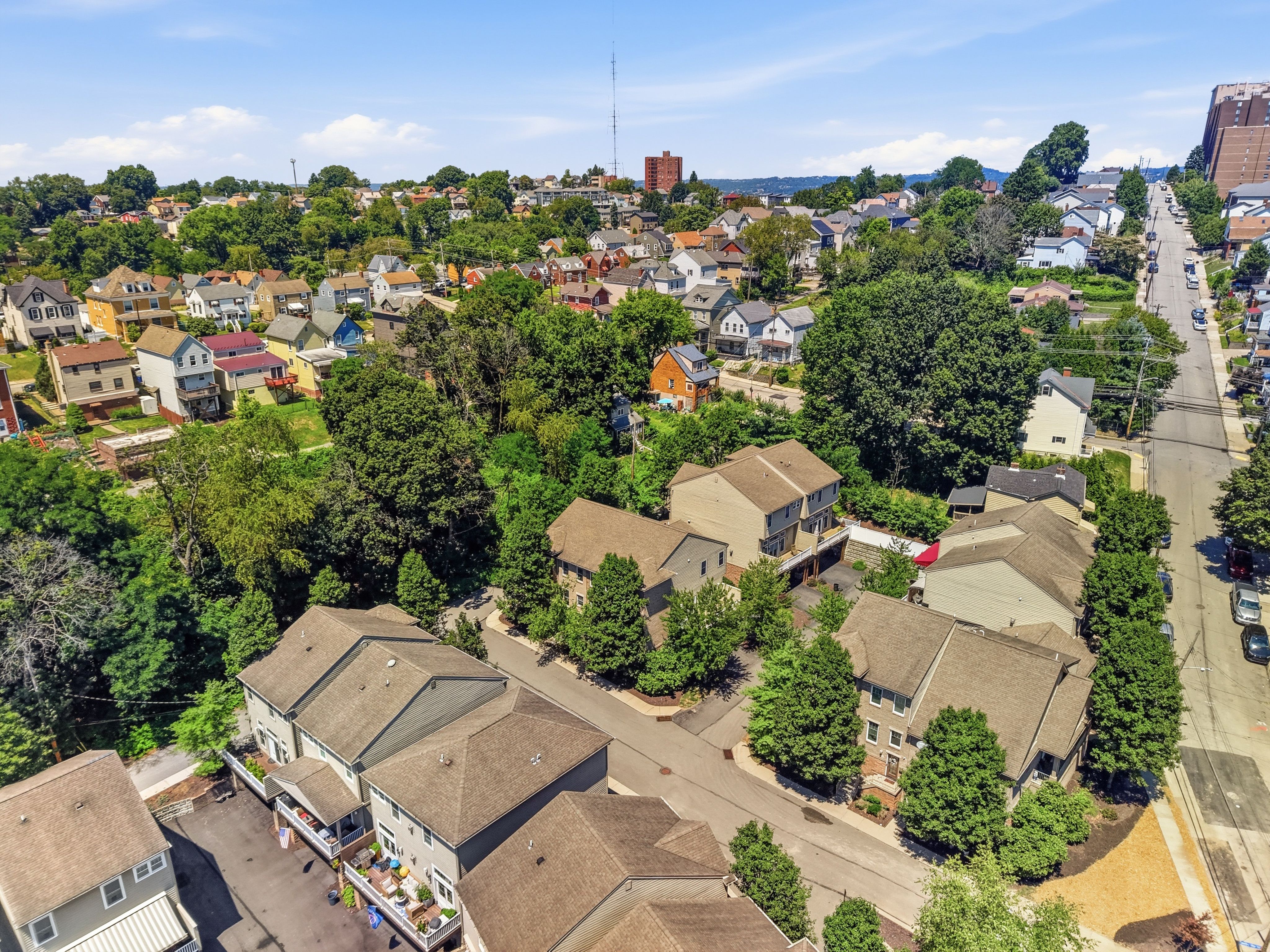  154 Sweetbriar Village Trail - 物件實景