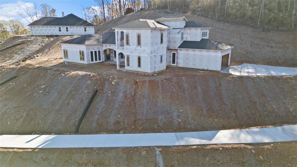 Clarkesville, Georgia, 30523, United States, 4 Bedrooms Bedrooms, ,5 BathroomsBathrooms,Residential,For Sale,1937902