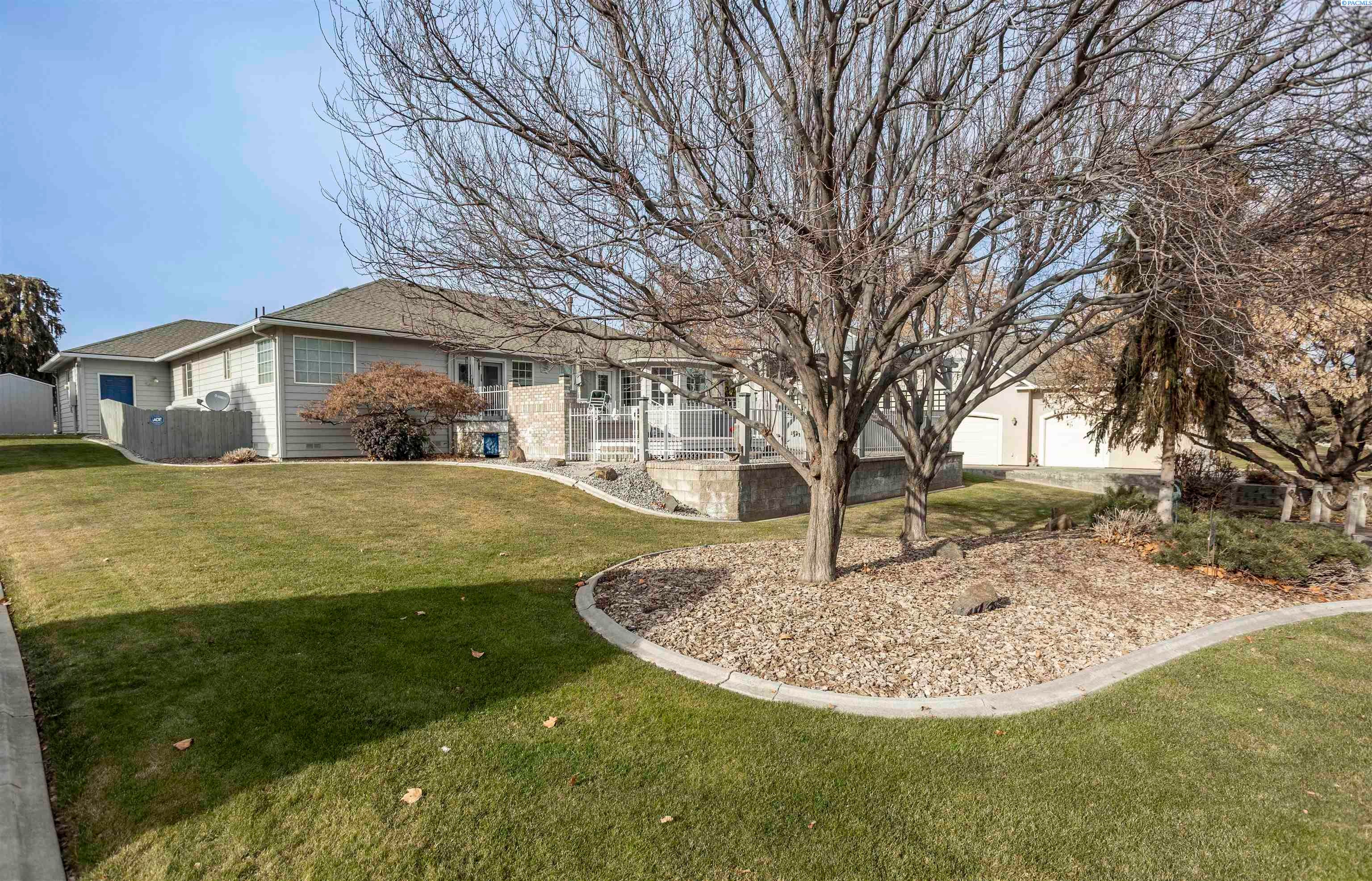 Kennewick, Washington, 99337, United States, 3 Bedrooms Bedrooms, ,2 BathroomsBathrooms,Residential,For Sale,1984046