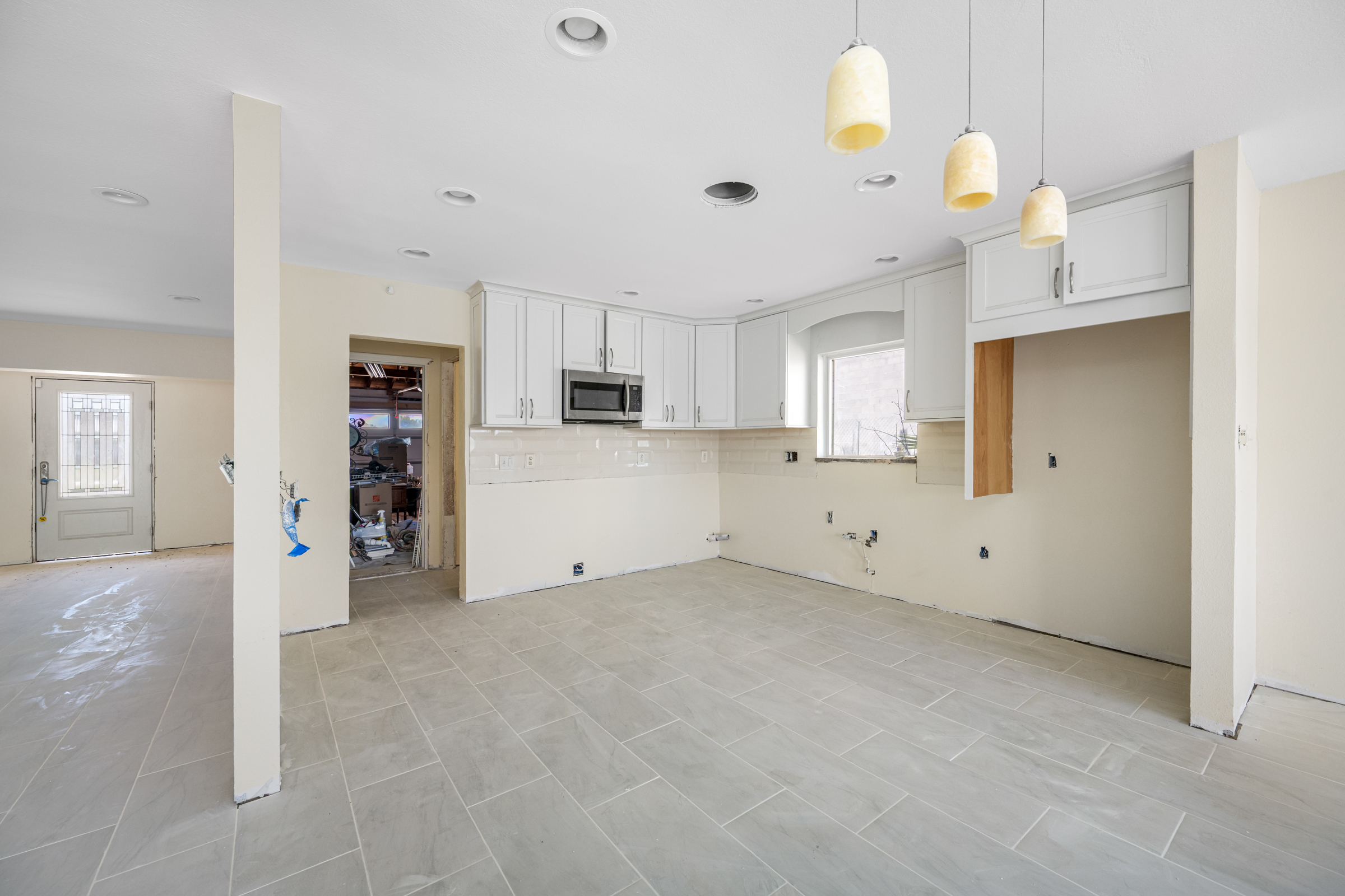 Treasure Island, Florida, 33706, United States, 3 Bedrooms Bedrooms, ,2 BathroomsBathrooms,Residential,For Sale,1904324
