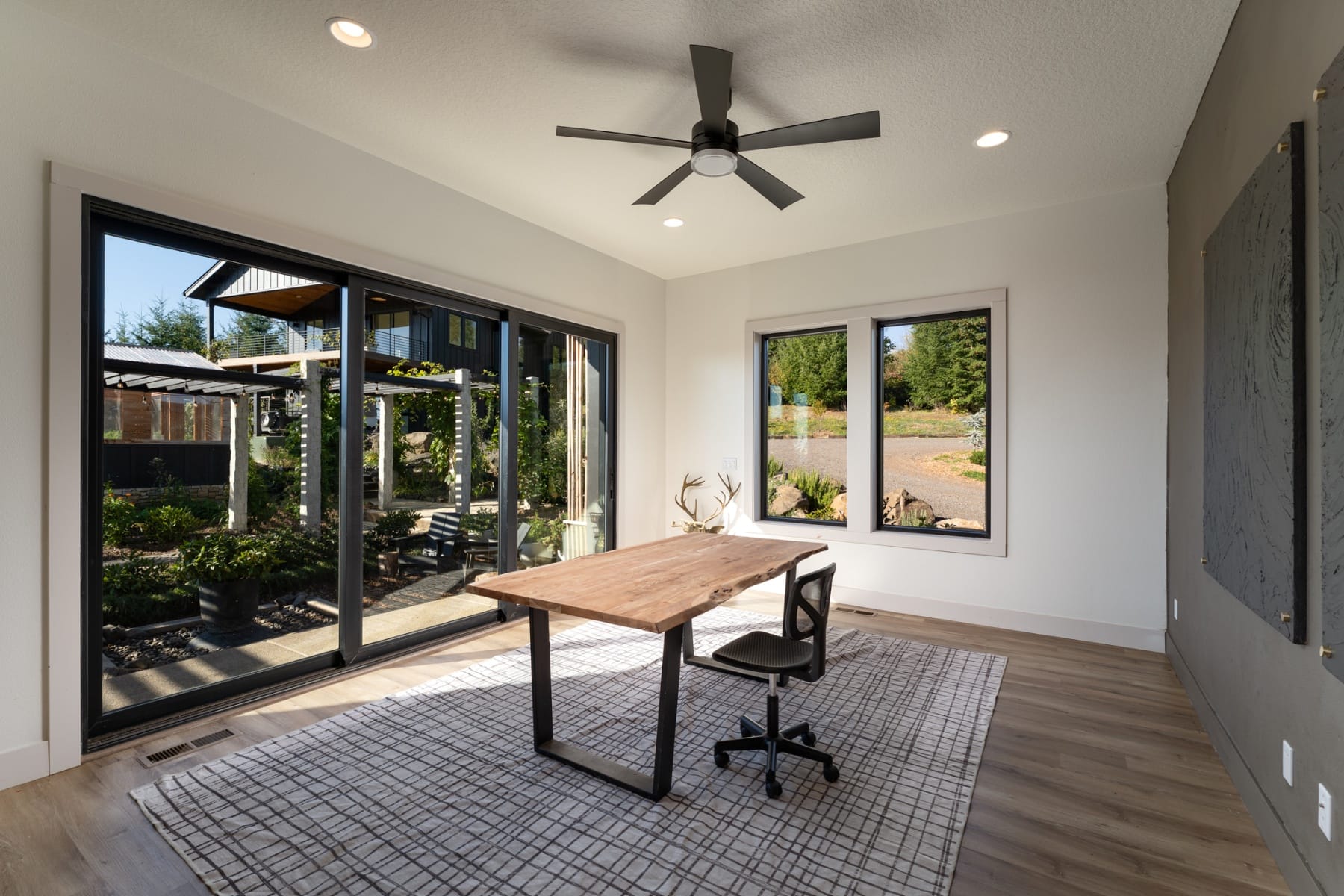  17071 NE HOLLY HILL RD Hillsboro, OR 97123 - 物件實景