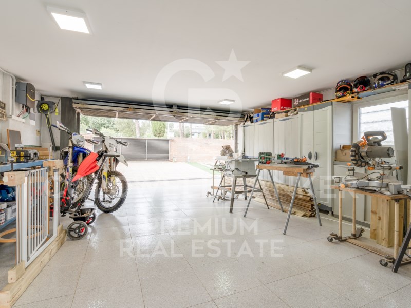 Sant Quirze del Vallès, Catalonia, ES, 7 Bedrooms Bedrooms, ,3 BathroomsBathrooms,Residential,For Sale,1483113