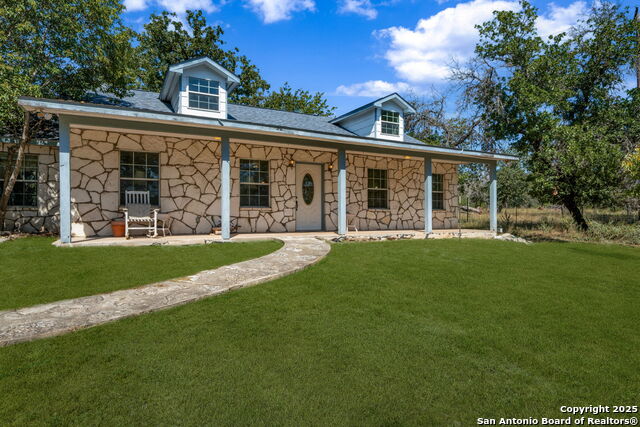 Medina, Texas, 78055, United States, 4 Bedrooms Bedrooms, ,3 BathroomsBathrooms,Residential,For Sale,1961277